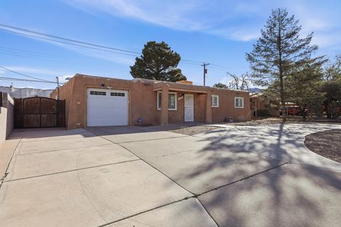 Homes For Sale - 11813 San Jacinto Avenue<br/> Bernalillo County, Albuquerque, NM 87123