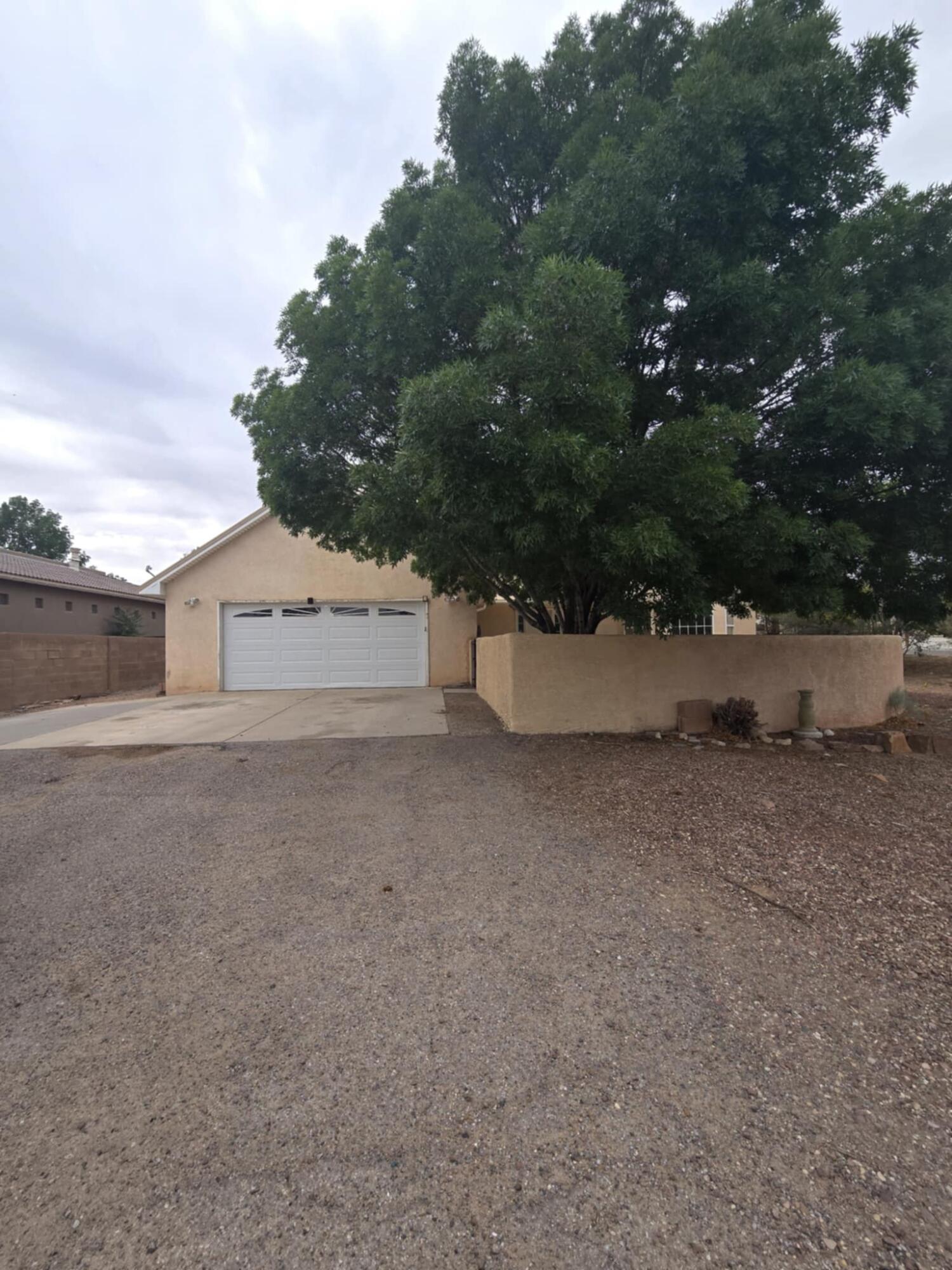 717 Monterrey Road, Rio Rancho, New Mexico image 1