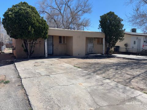 Photo of 234 Texas Street NE, Albuquerque, NM 87108 (MLS # 1099537)