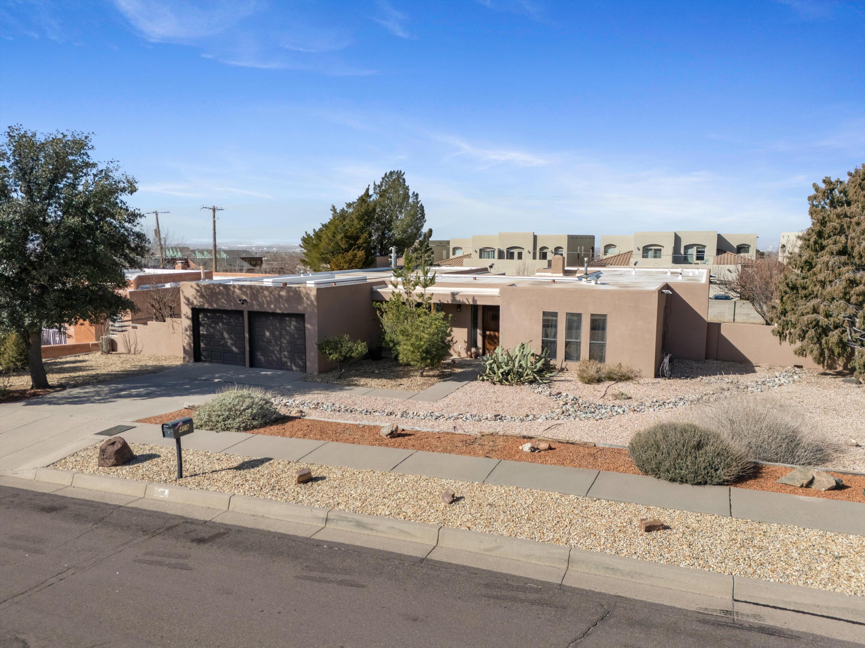 409 Monte Alto Place NE