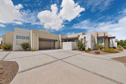 Photo of 6201 Casa Blanca Drive NW, Albuquerque, NM 87120 (MLS # 1110003)