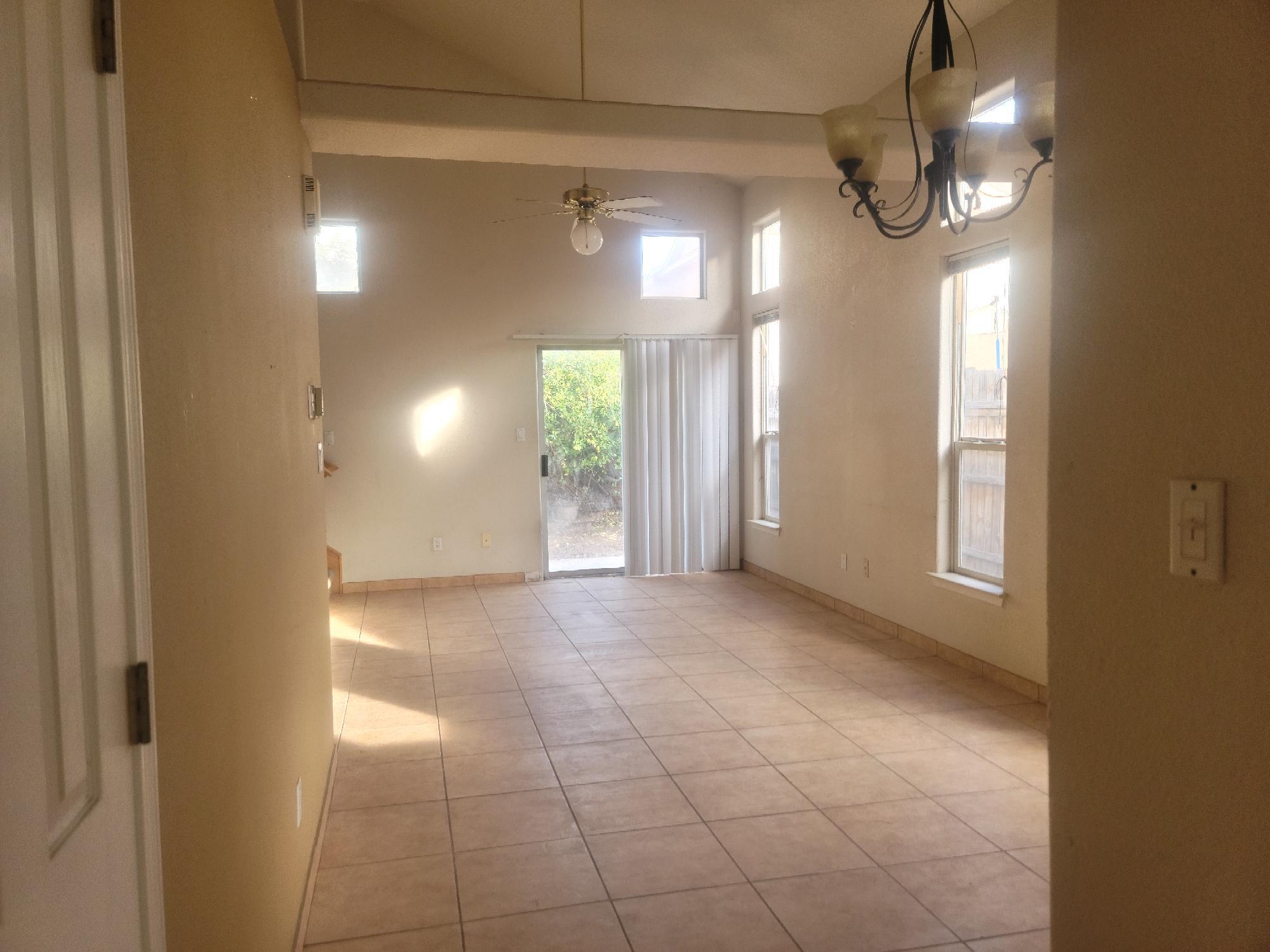 1824 Vasilion Place NW