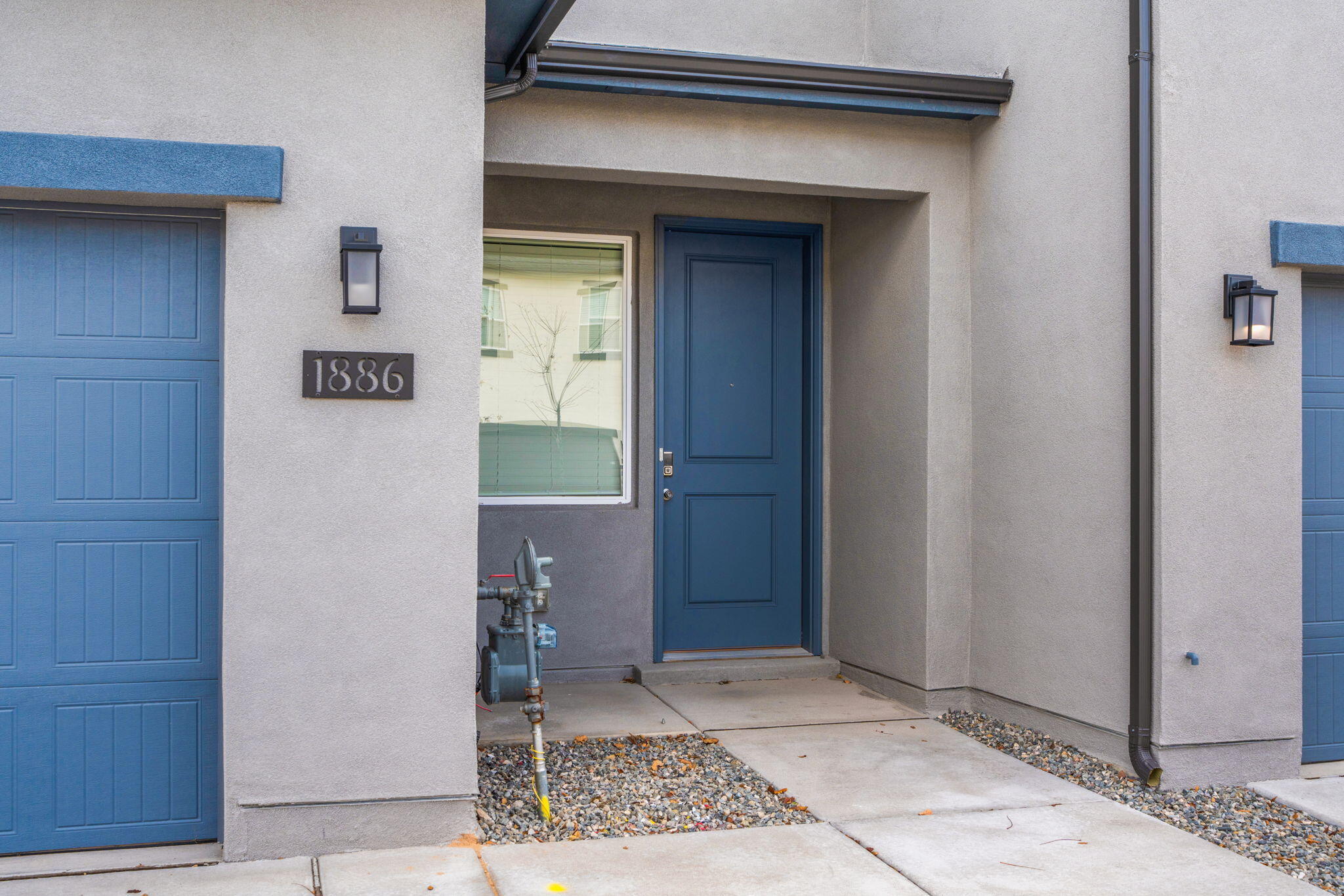 1886 Sunrise Lane SE