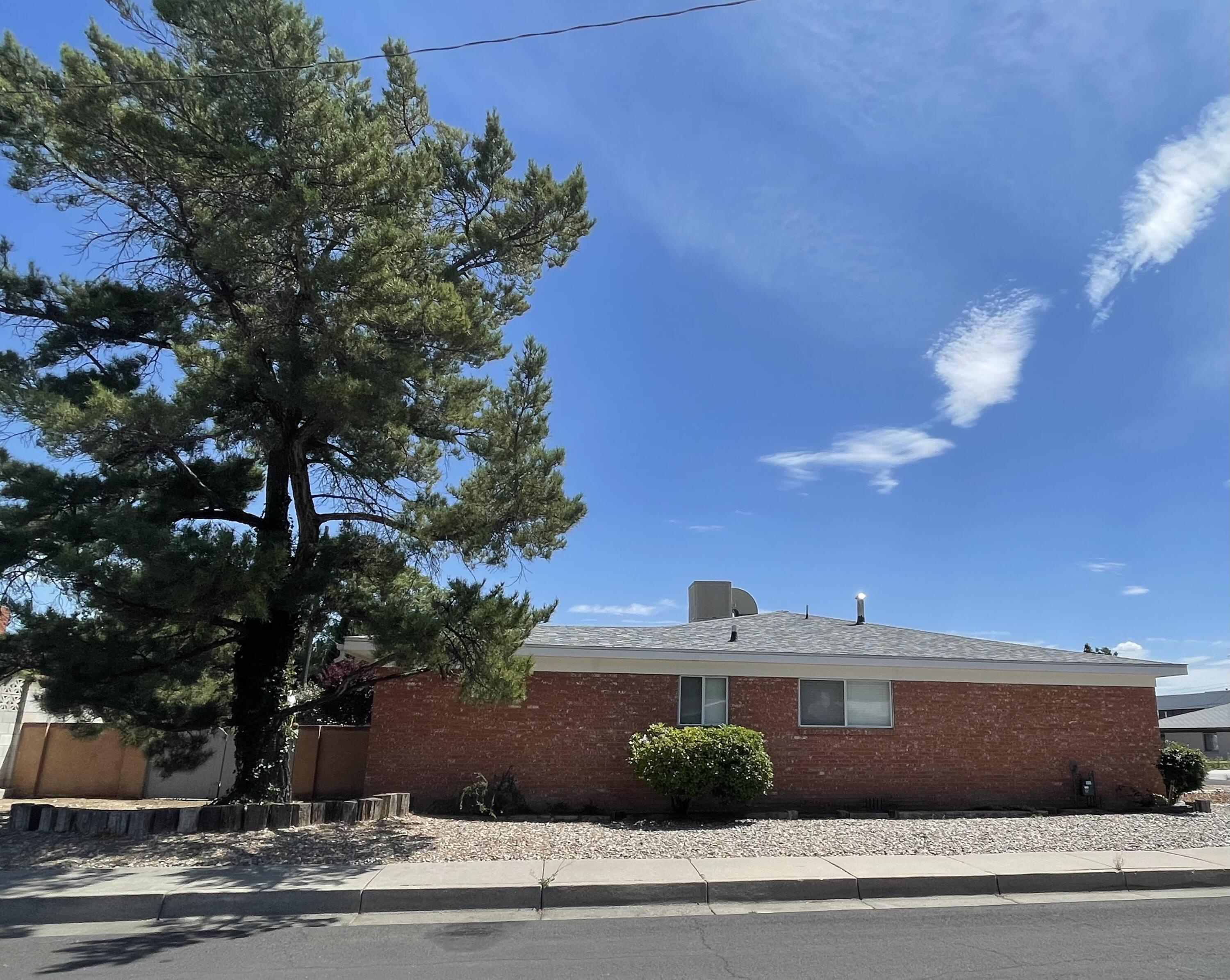 2920 Alcazar Street, Albuquerque, New Mexico image 3