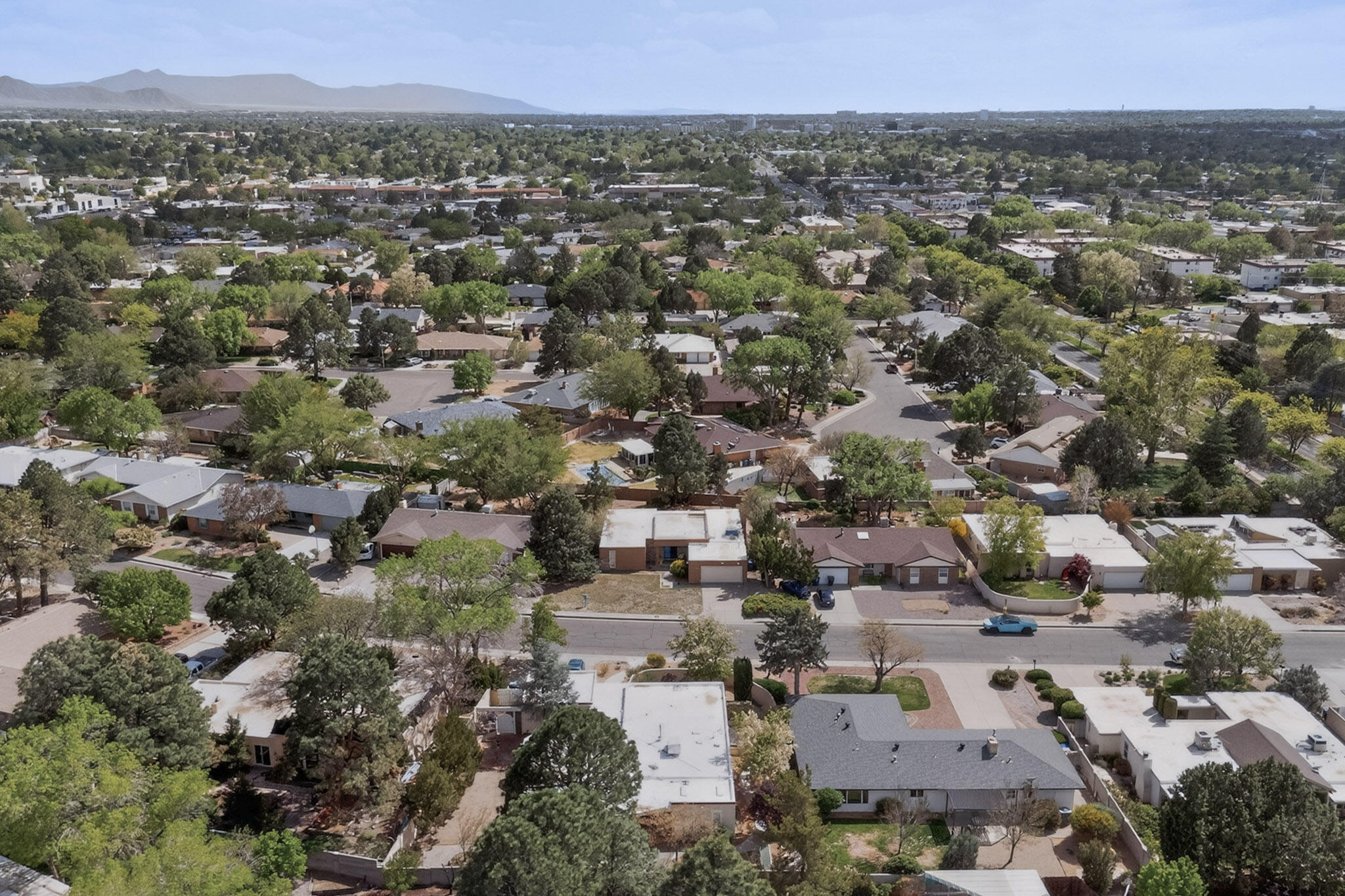 7012 Arroyo Del Oso Avenue NE