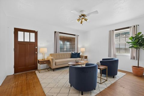 2621 McEarl Avenue SE Albuquerque NM 87106