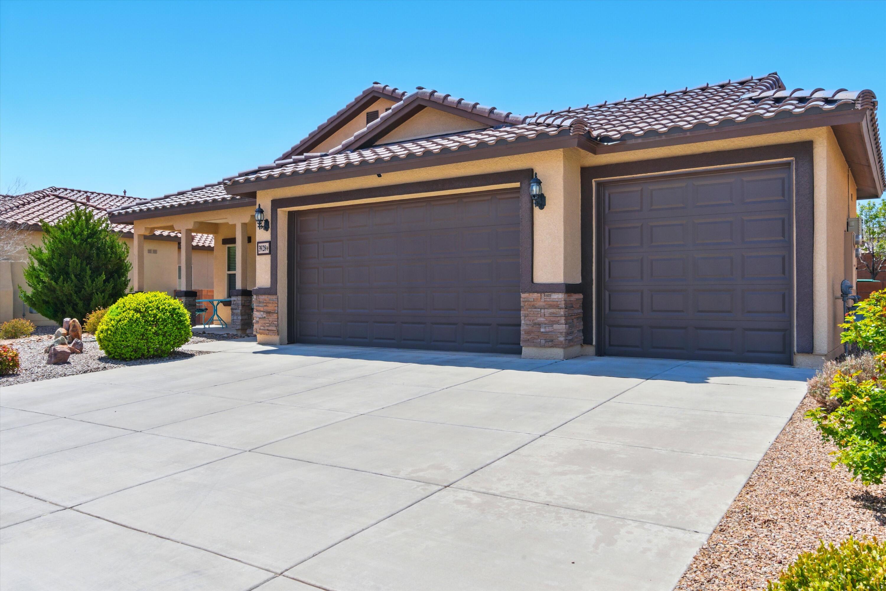 3928 Las Colinas Avenue, Rio Rancho, New Mexico image 2