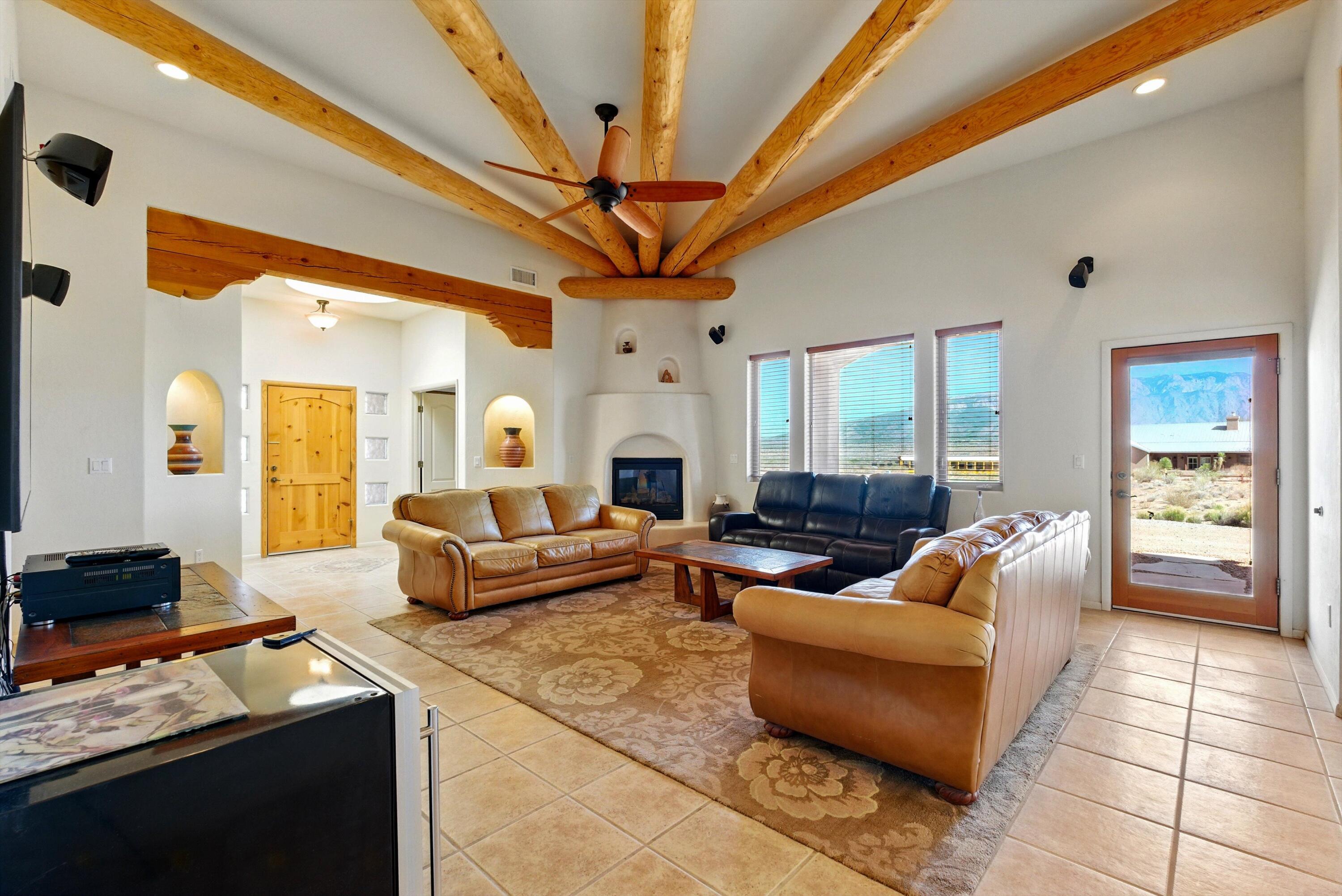 7024 Vatapa Road, Rio Rancho, New Mexico image 8
