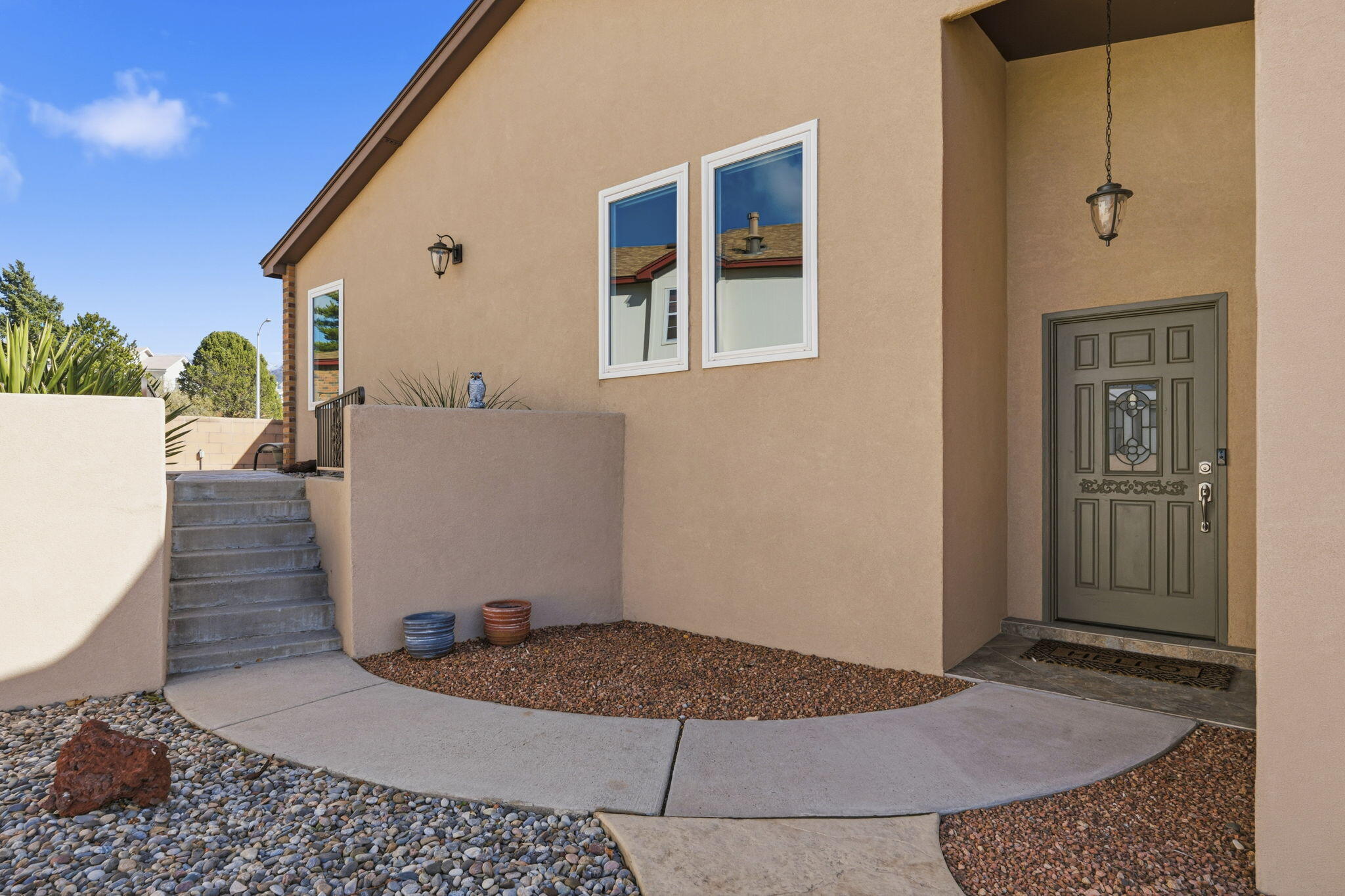 4919 Calle De Carino NE