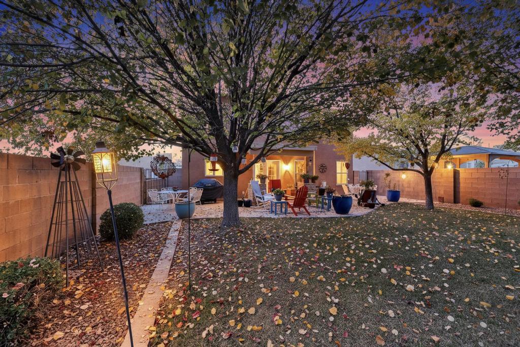 10224 Nacimiento Street NW