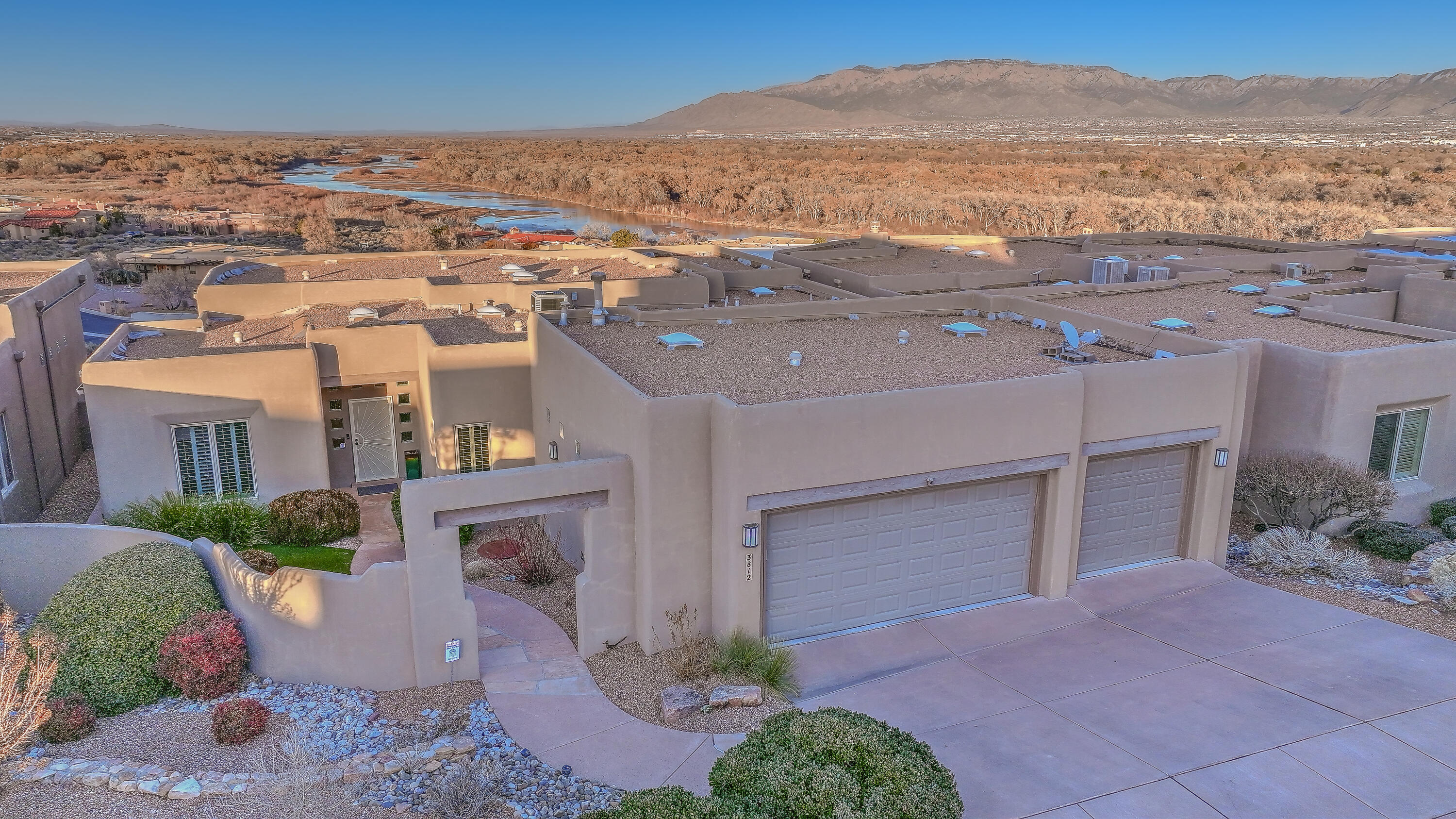 3812 Oxbow Village Lane NW