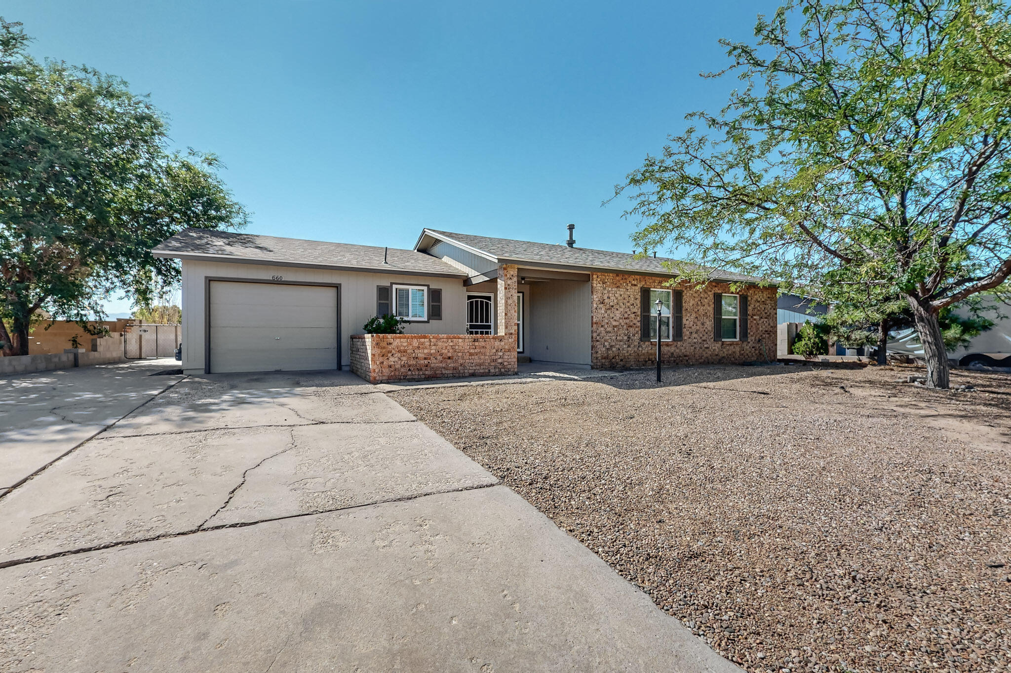 660 Western Hills Drive, Rio Rancho, New Mexico image 1