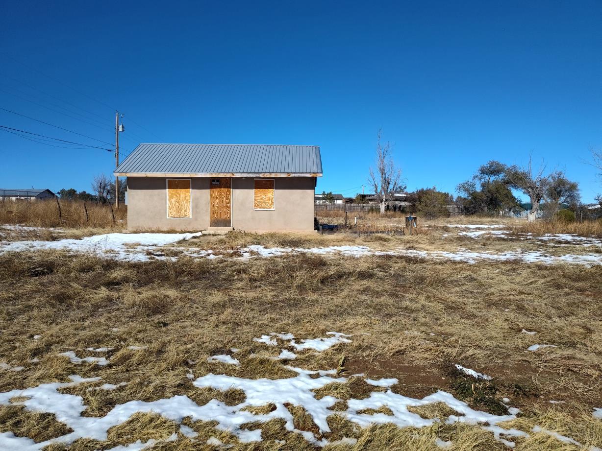 303 E Acoma Street, Mountainair, New Mexico image 1