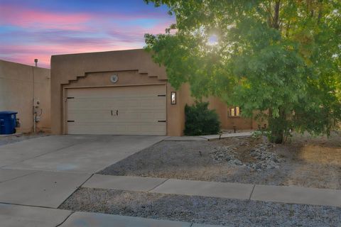 Photo of 724 Nicklaus Drive SW, Albuquerque, NM 87121 (MLS # 1107435)