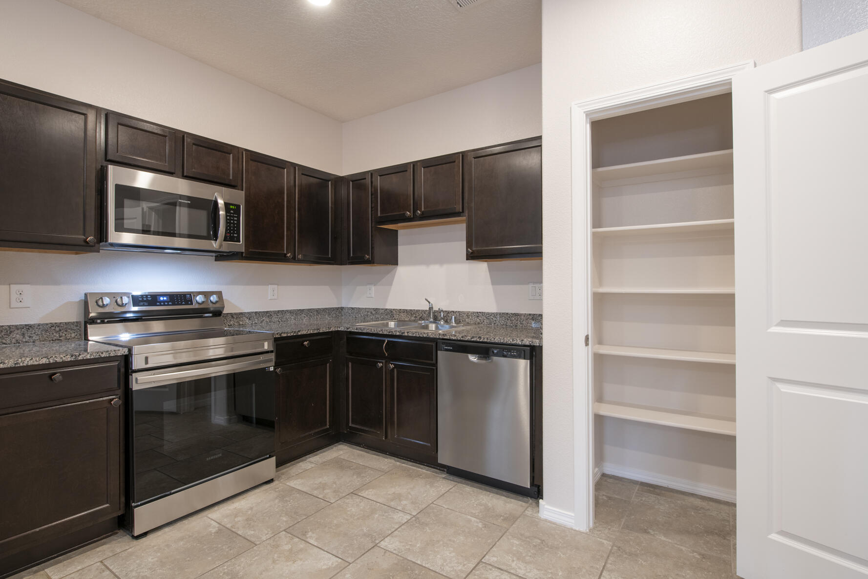 9320 Sandia Sunset Street, Albuquerque, New Mexico image 10