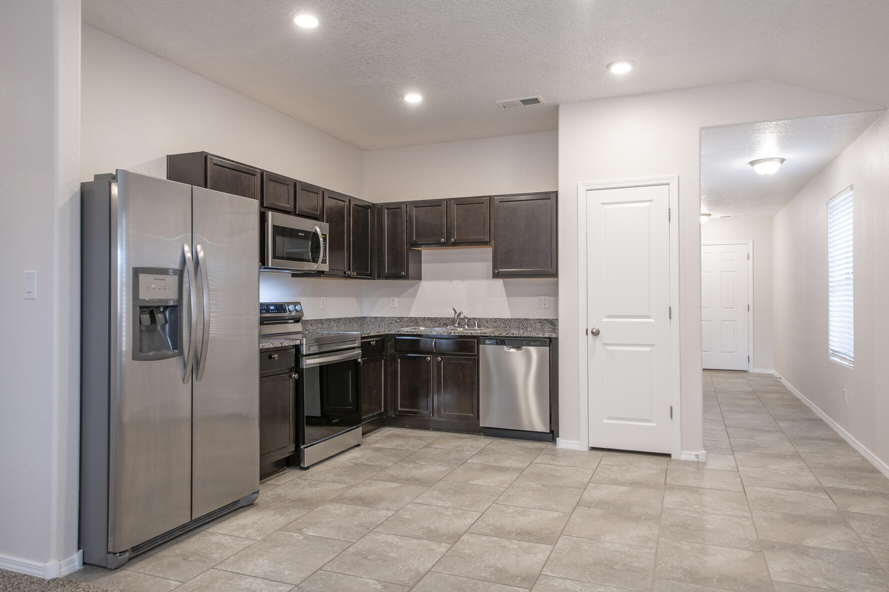 9320 Sandia Sunset Street, Albuquerque, New Mexico image 6