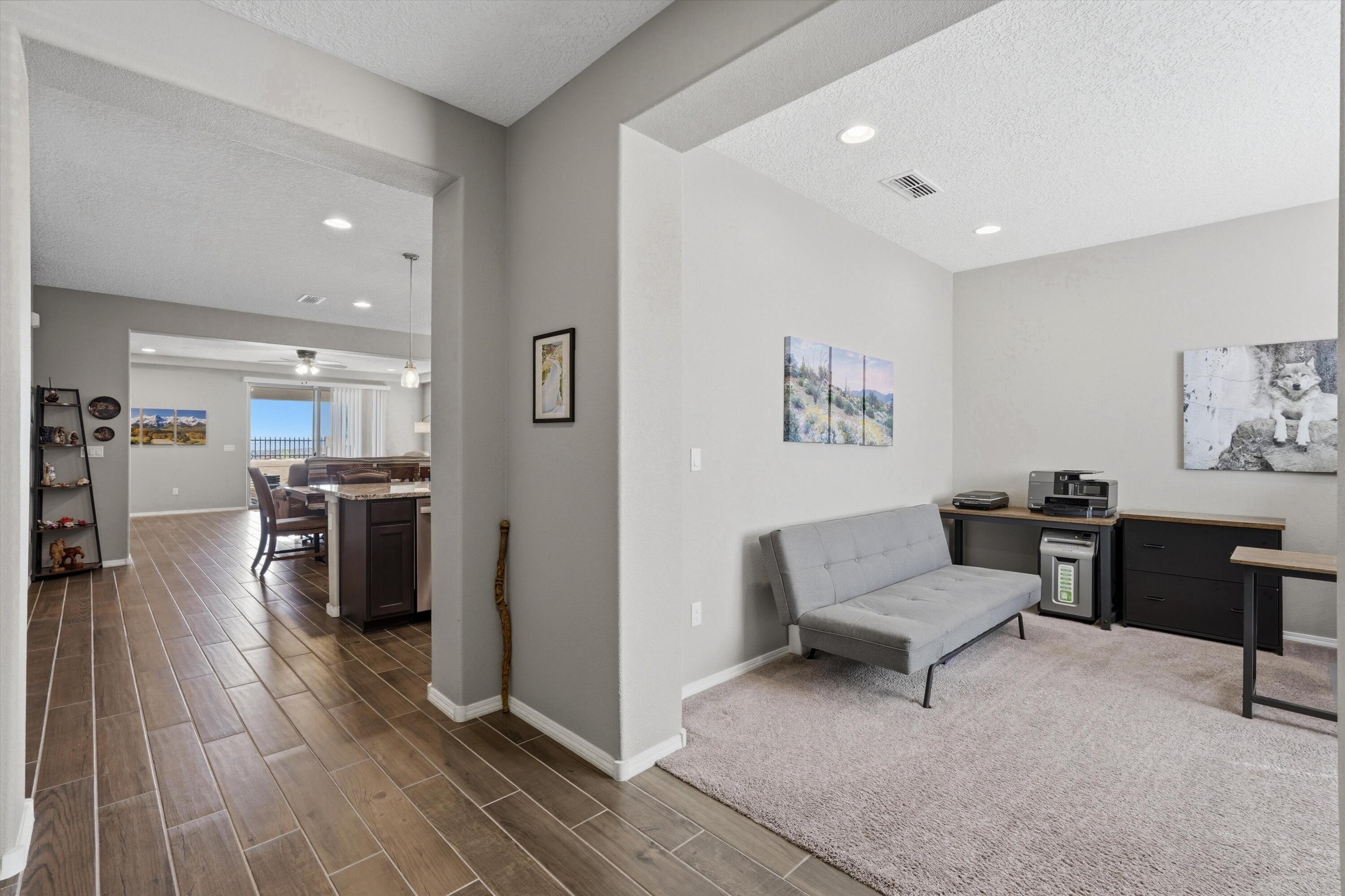 2955 Kings Canyon Loop NE