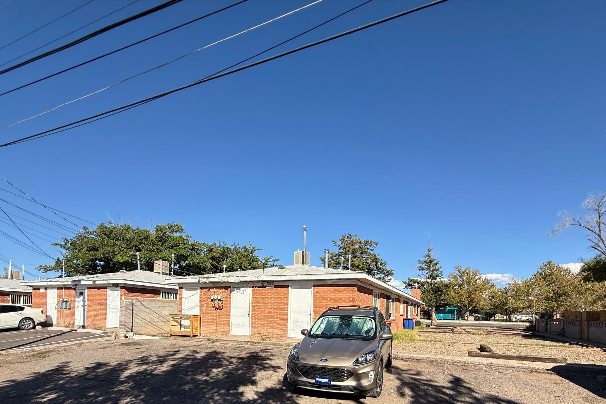 1033 Louisiana Boulevard SE