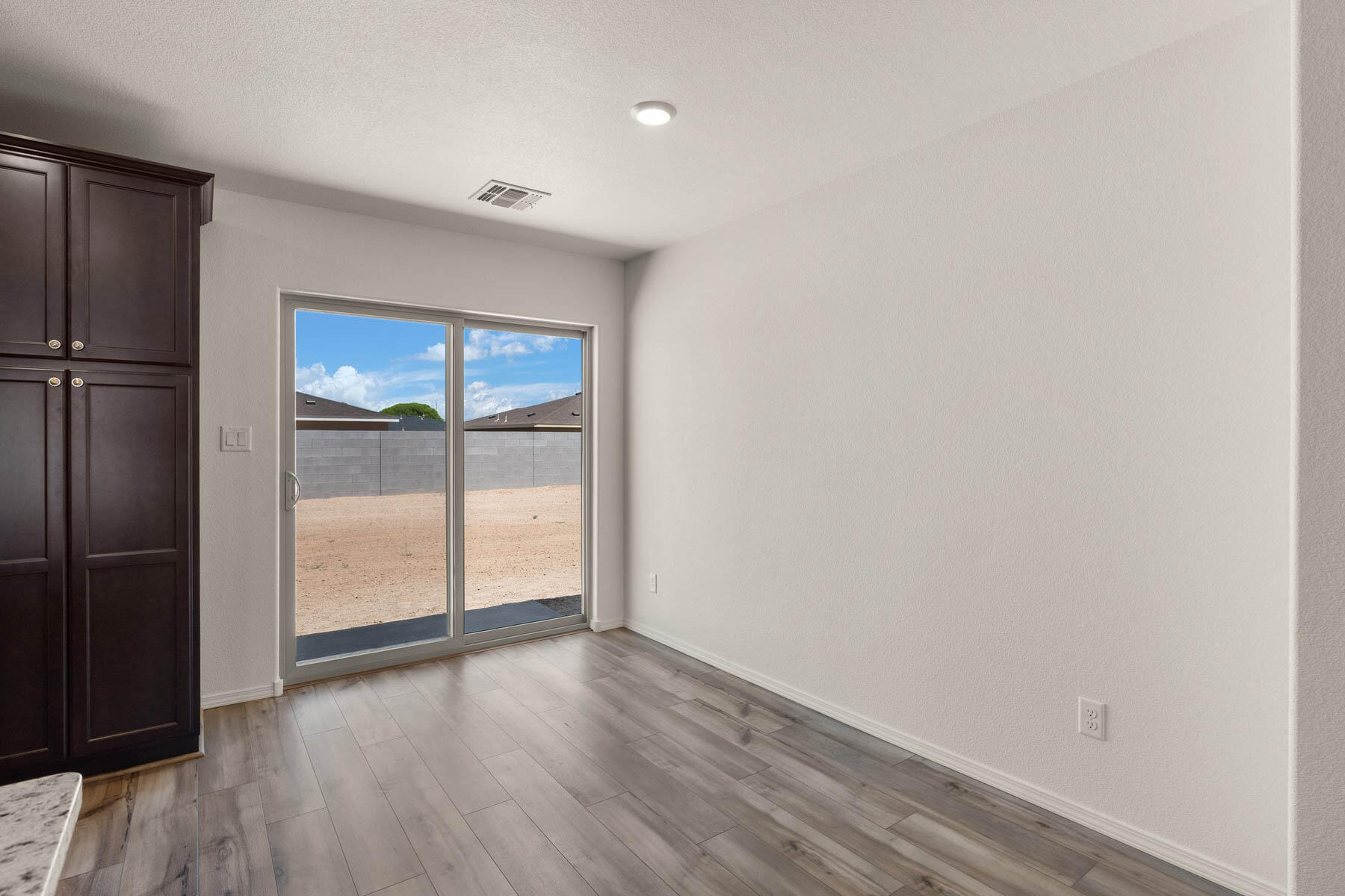 2614 Desi Loop, Belen, New Mexico image 10