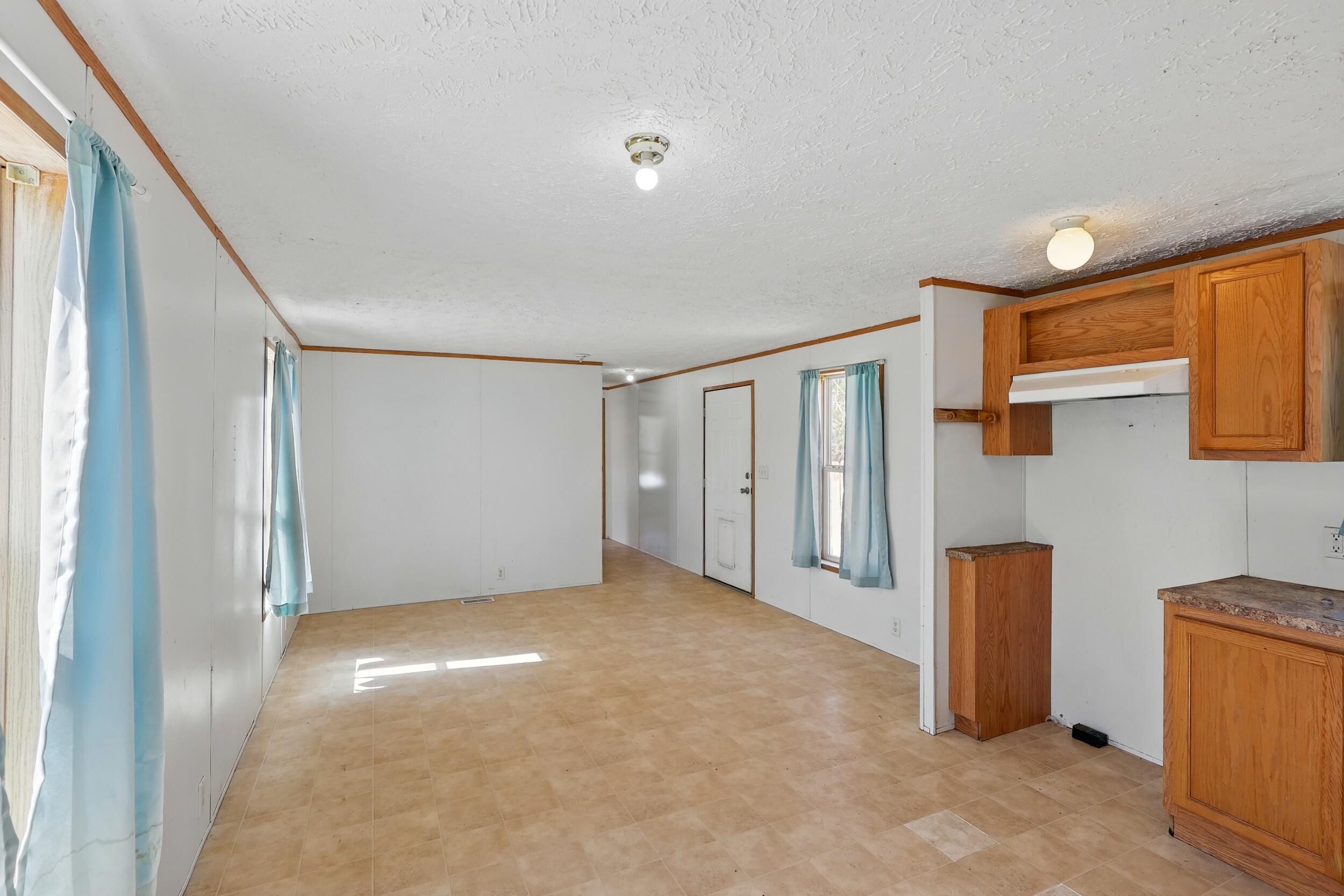 33 Tres Hermanos Road, Placitas, New Mexico image 4