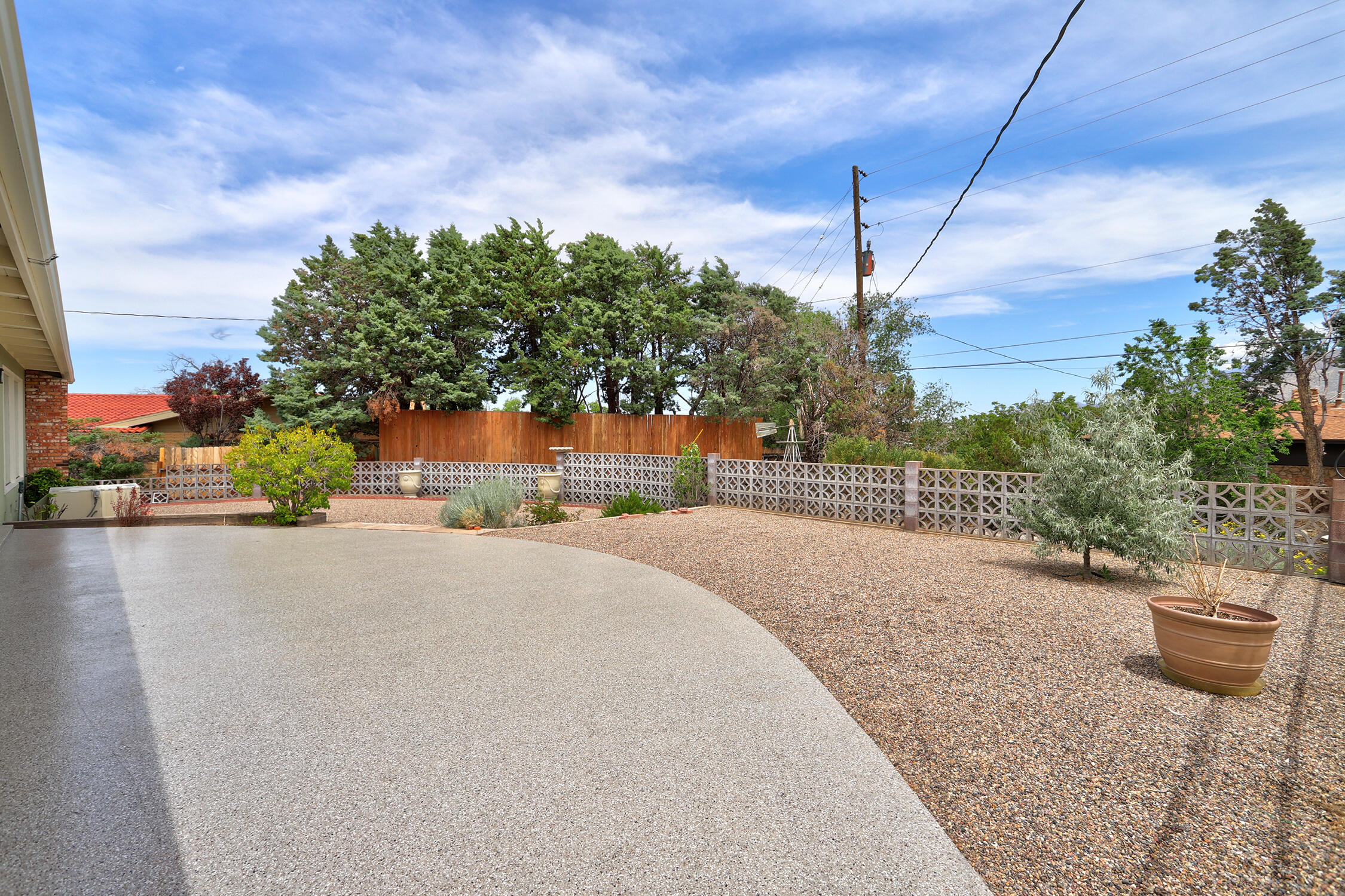 904 Stagecoach Road SE
