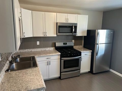 Photo of 1812 Buena Vista Drive SE #2, Albuquerque, NM 87106 (MLS # 1092518)
