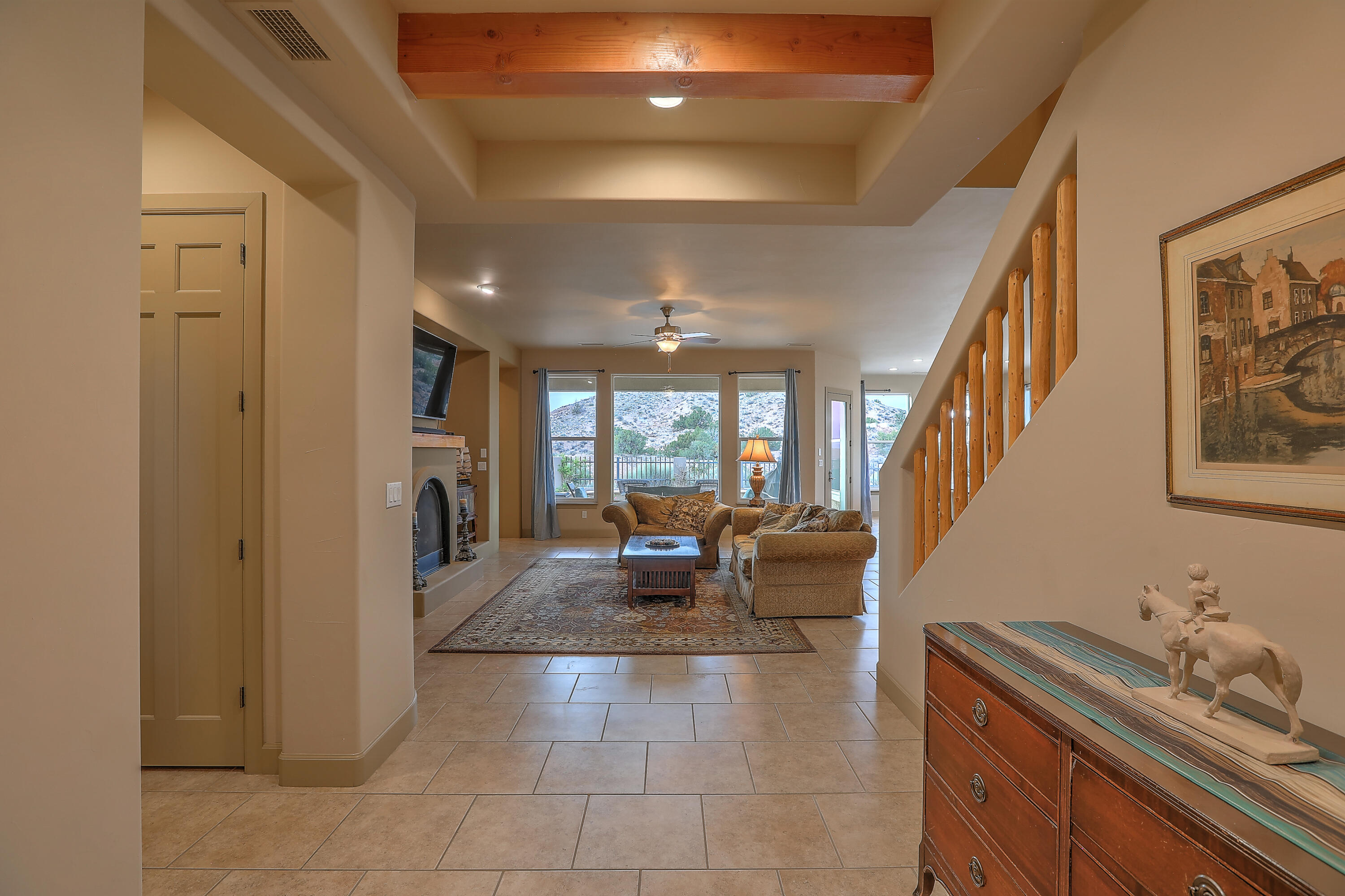 2305 Desert View Road NE