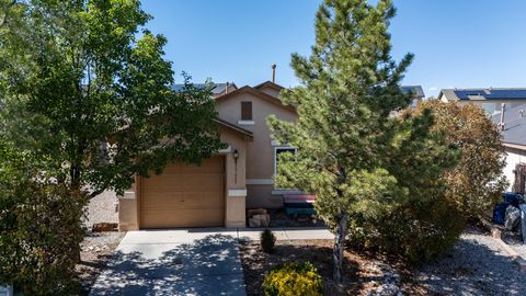 Photo of 10623 Covert Lane SW, Albuquerque, NM 87121 (MLS # 1102861)