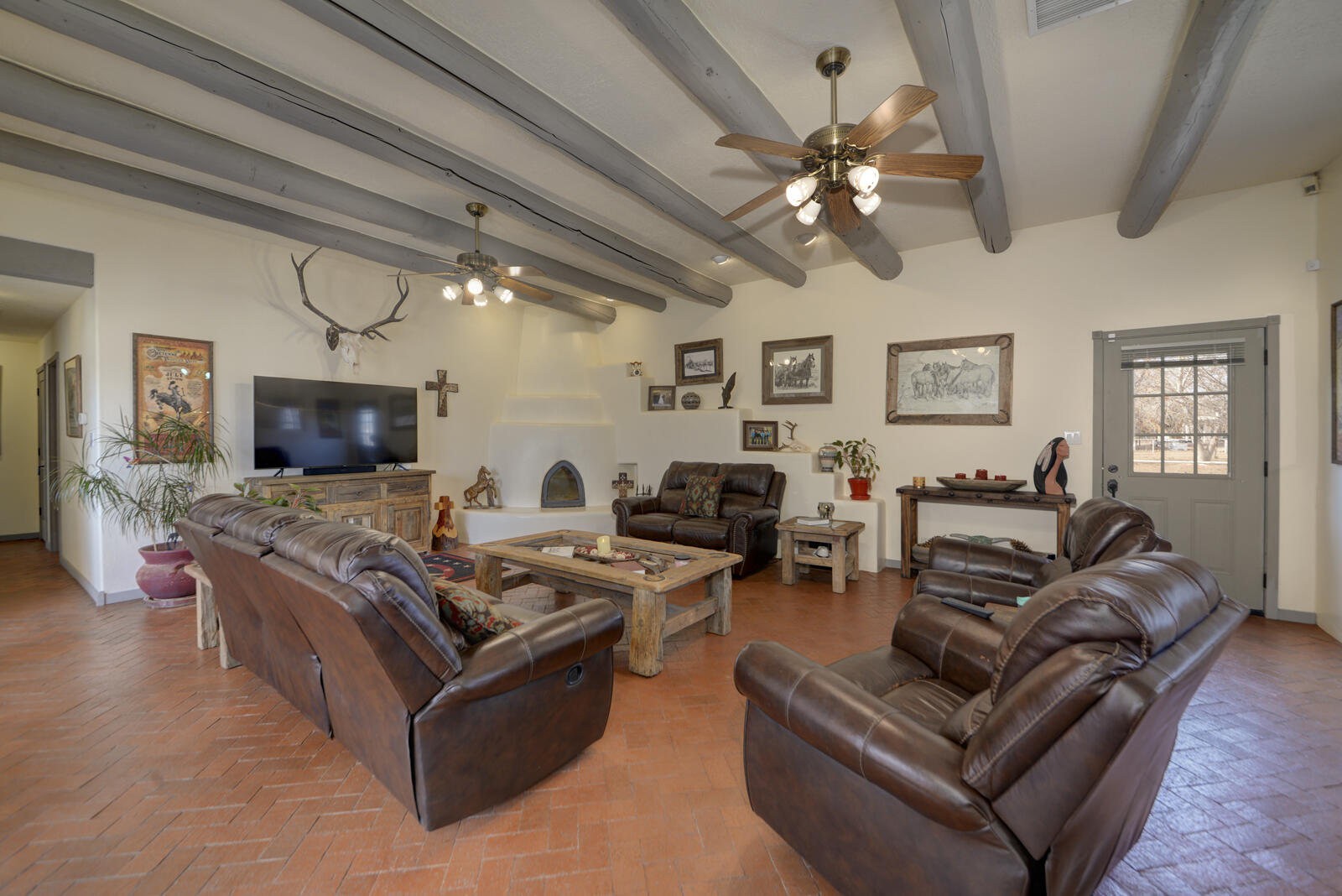 2492 Green Drive, Bosque Farms, New Mexico image 9