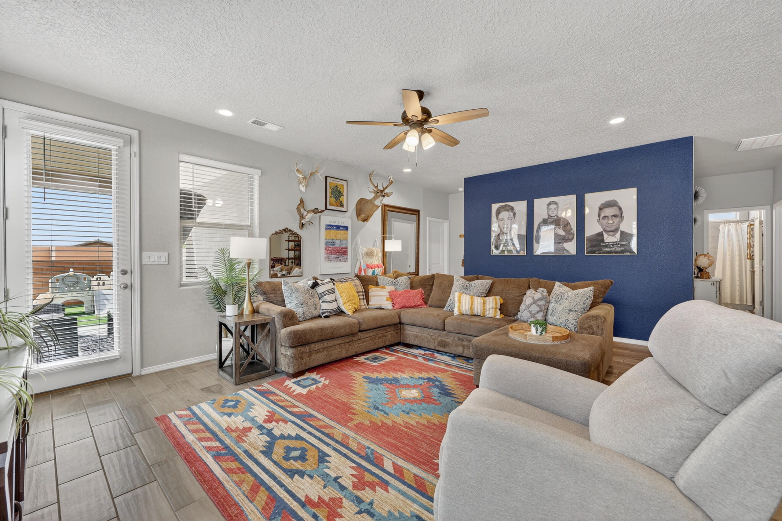 4532 Skyline Loop NE