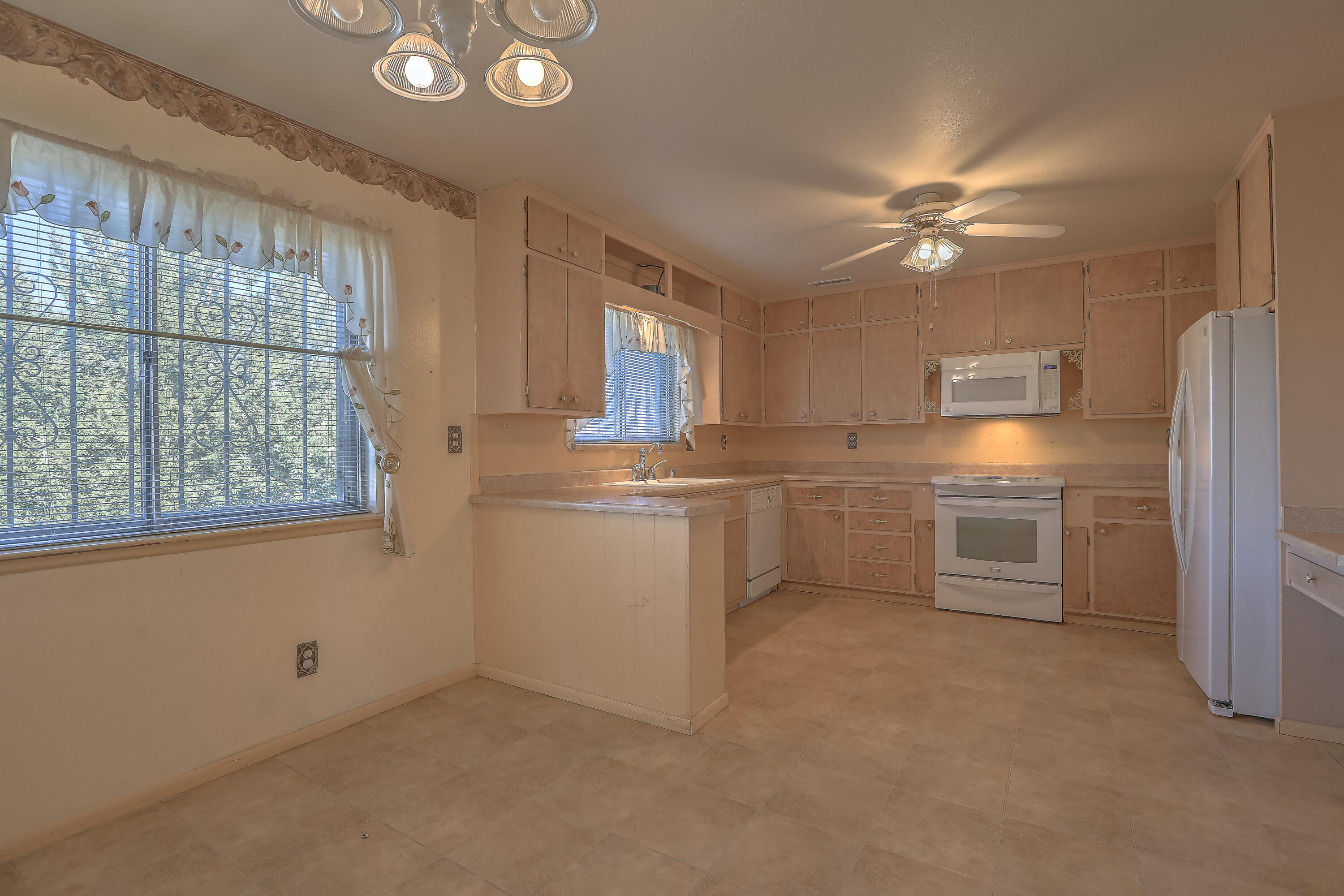 1416 Hiawatha Drive, Albuquerque, New Mexico image 7