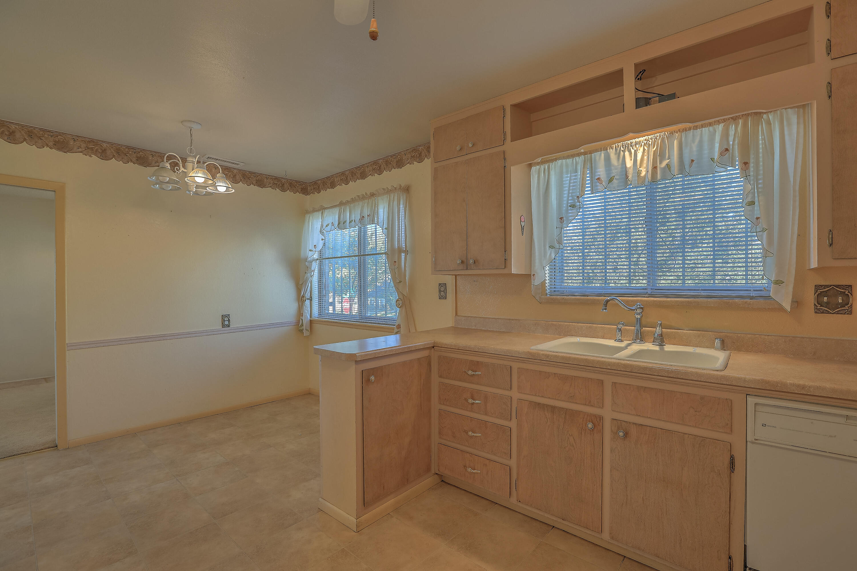 1416 Hiawatha Drive, Albuquerque, New Mexico image 5