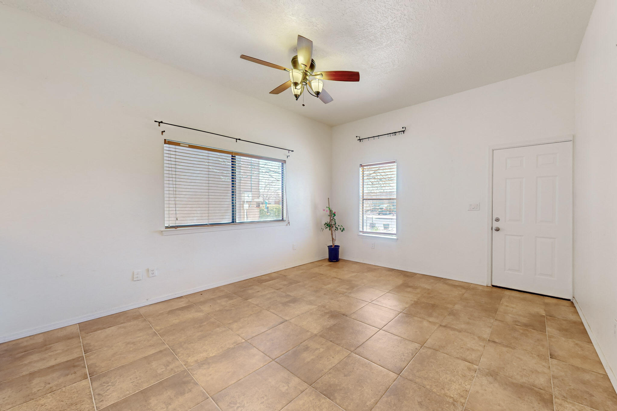6817 Armand Road, Albuquerque, New Mexico image 8