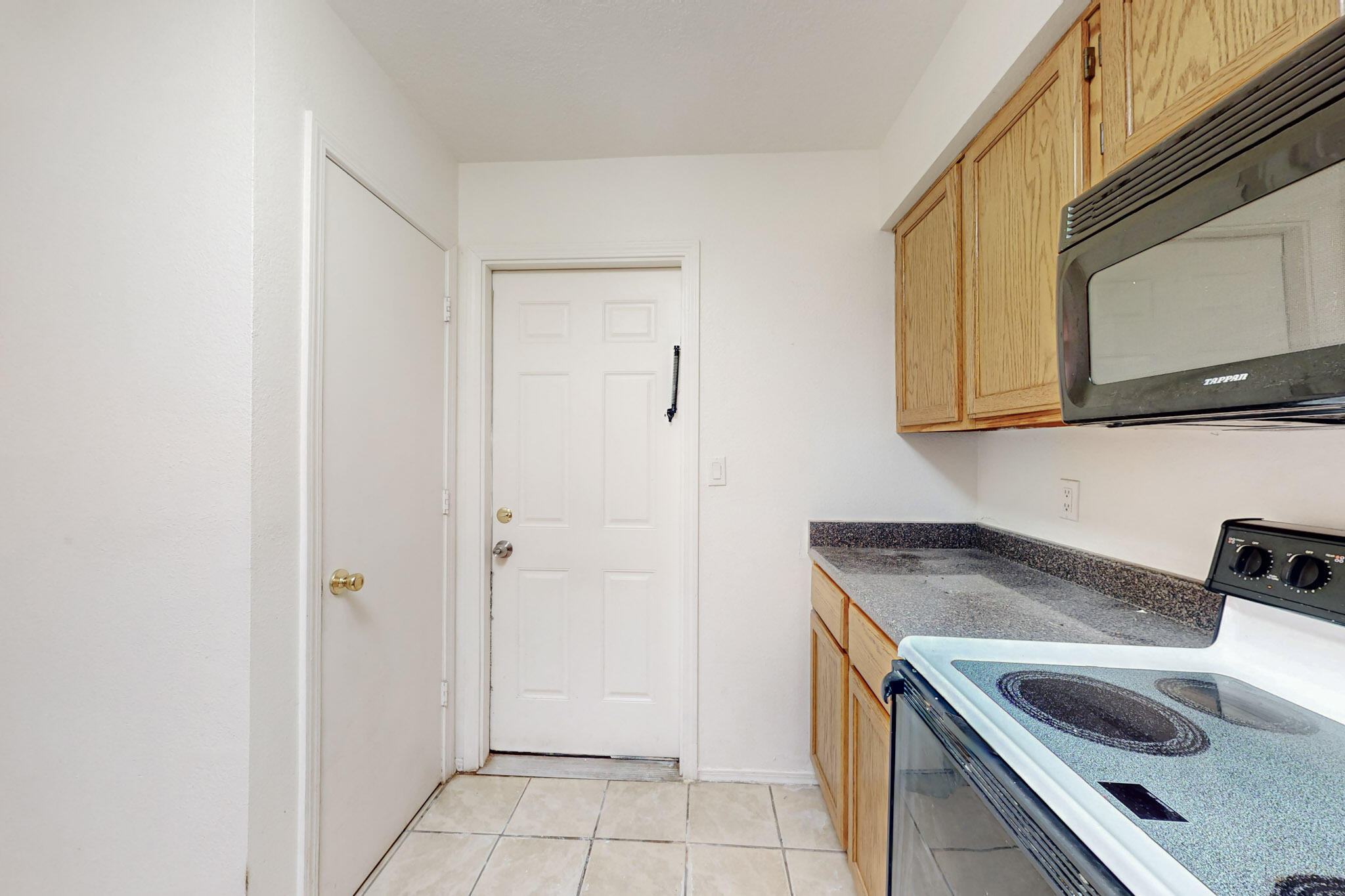 6817 Armand Road, Albuquerque, New Mexico image 11