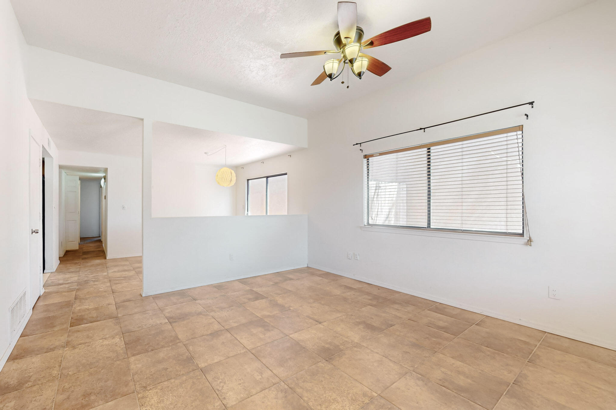 6817 Armand Road, Albuquerque, New Mexico image 6