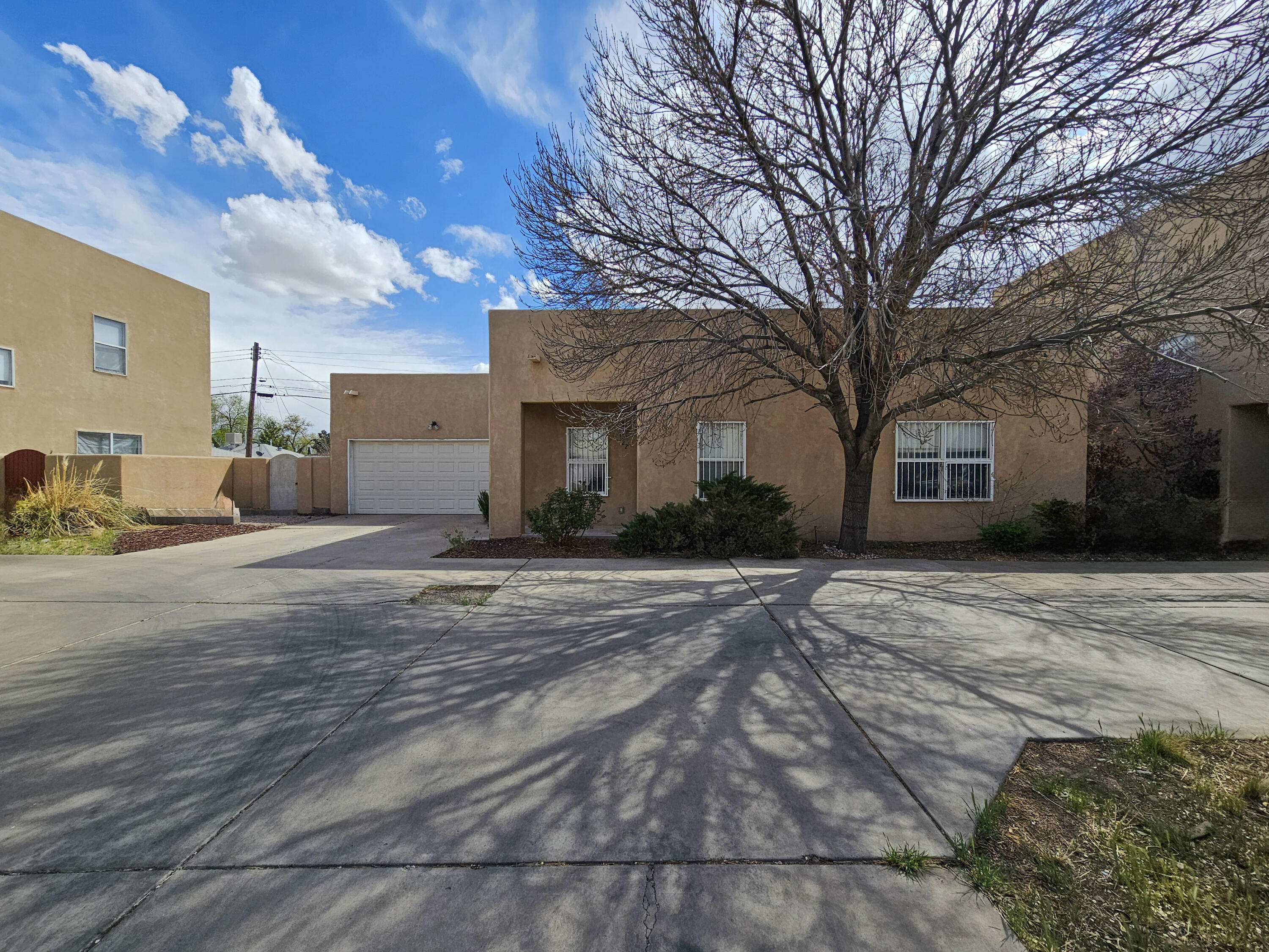 422 Phoenix Avenue, Albuquerque, New Mexico image 2