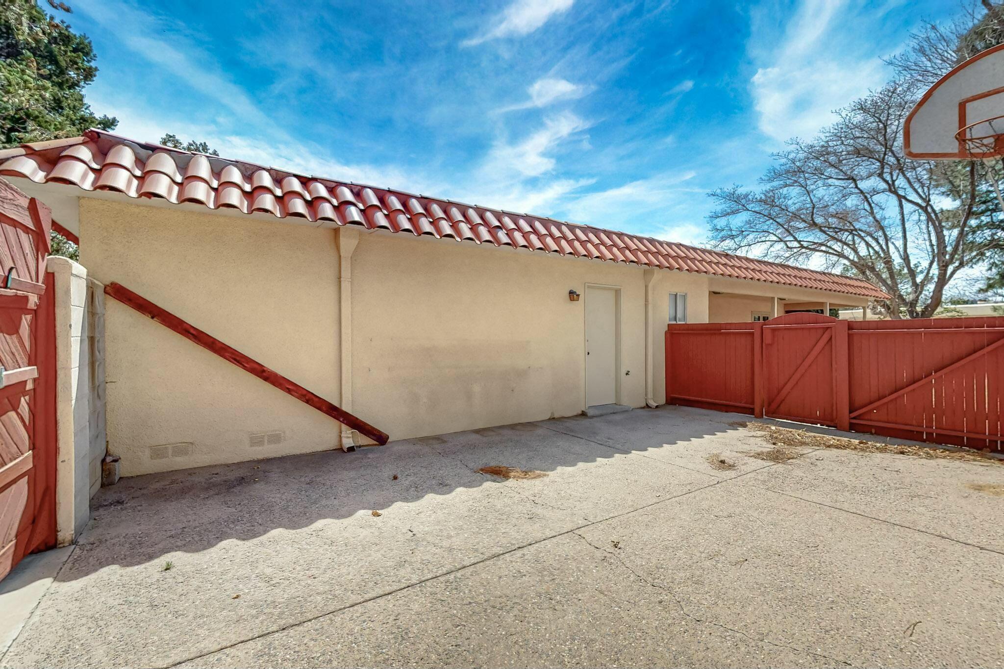 7827 Academy Trail, Albuquerque, New Mexico image 48