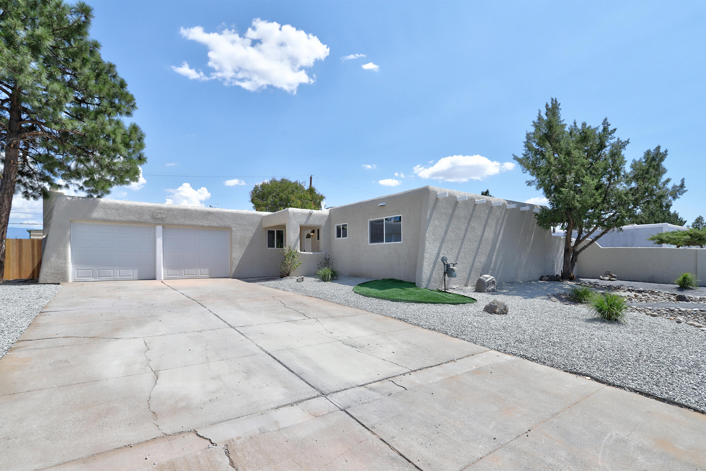 View Albuquerque, NM 87114 house