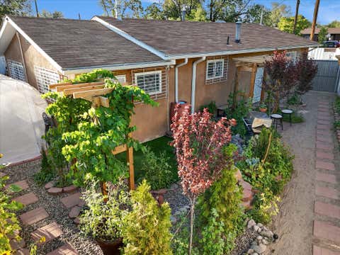 Homes For Sale - 1536 Mora Road<br/> Albuquerque, NM 87105