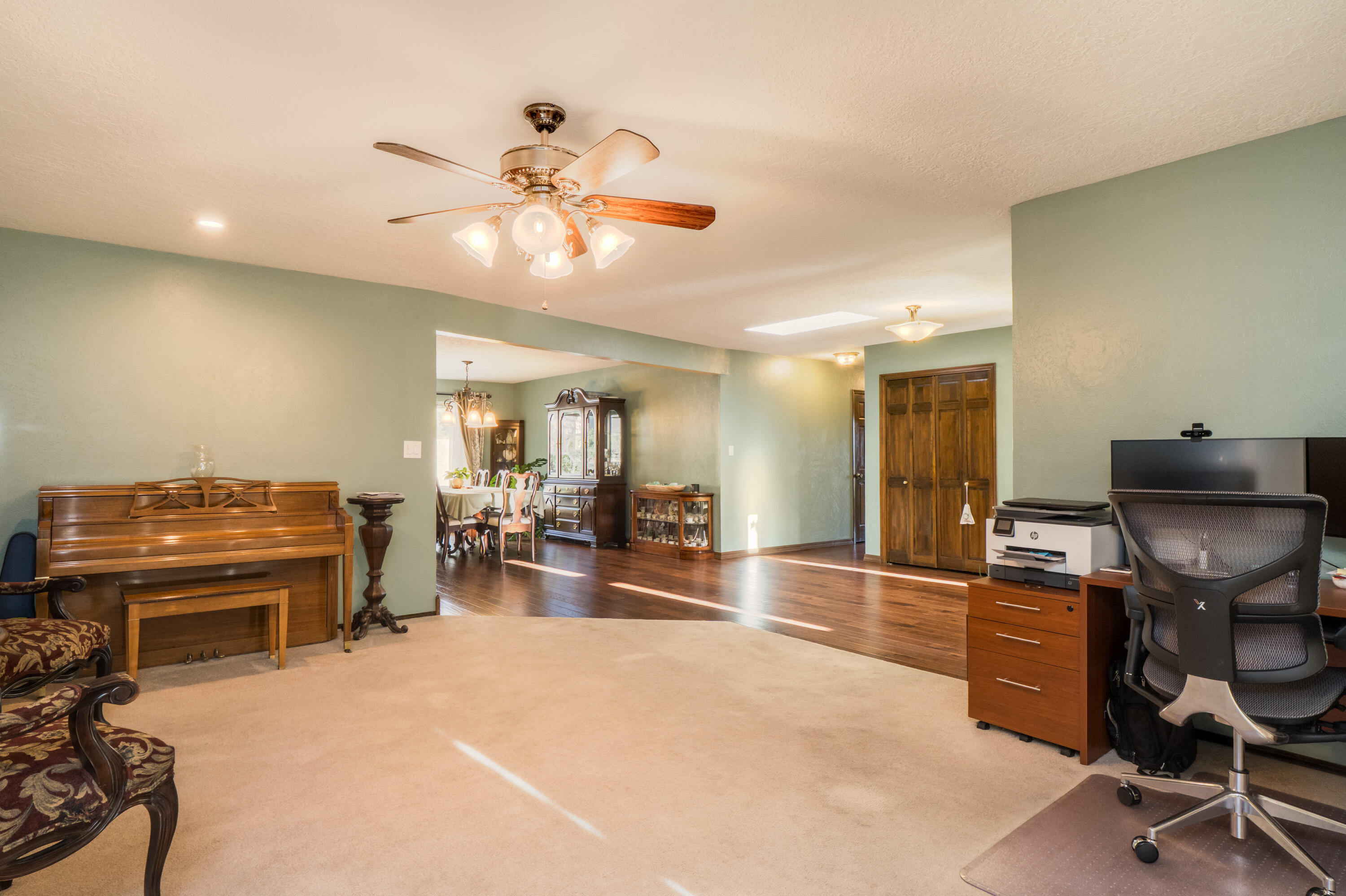 4706 Glenwood Hills Drive, Albuquerque, New Mexico image 8