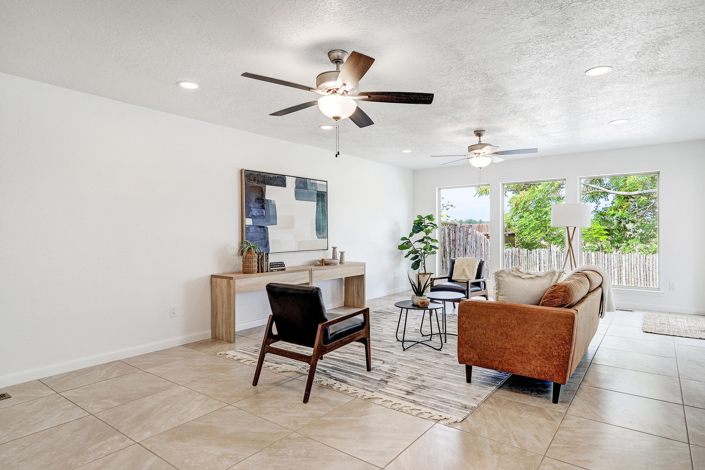 656 Lakeview Circle, Rio Rancho, New Mexico image 3