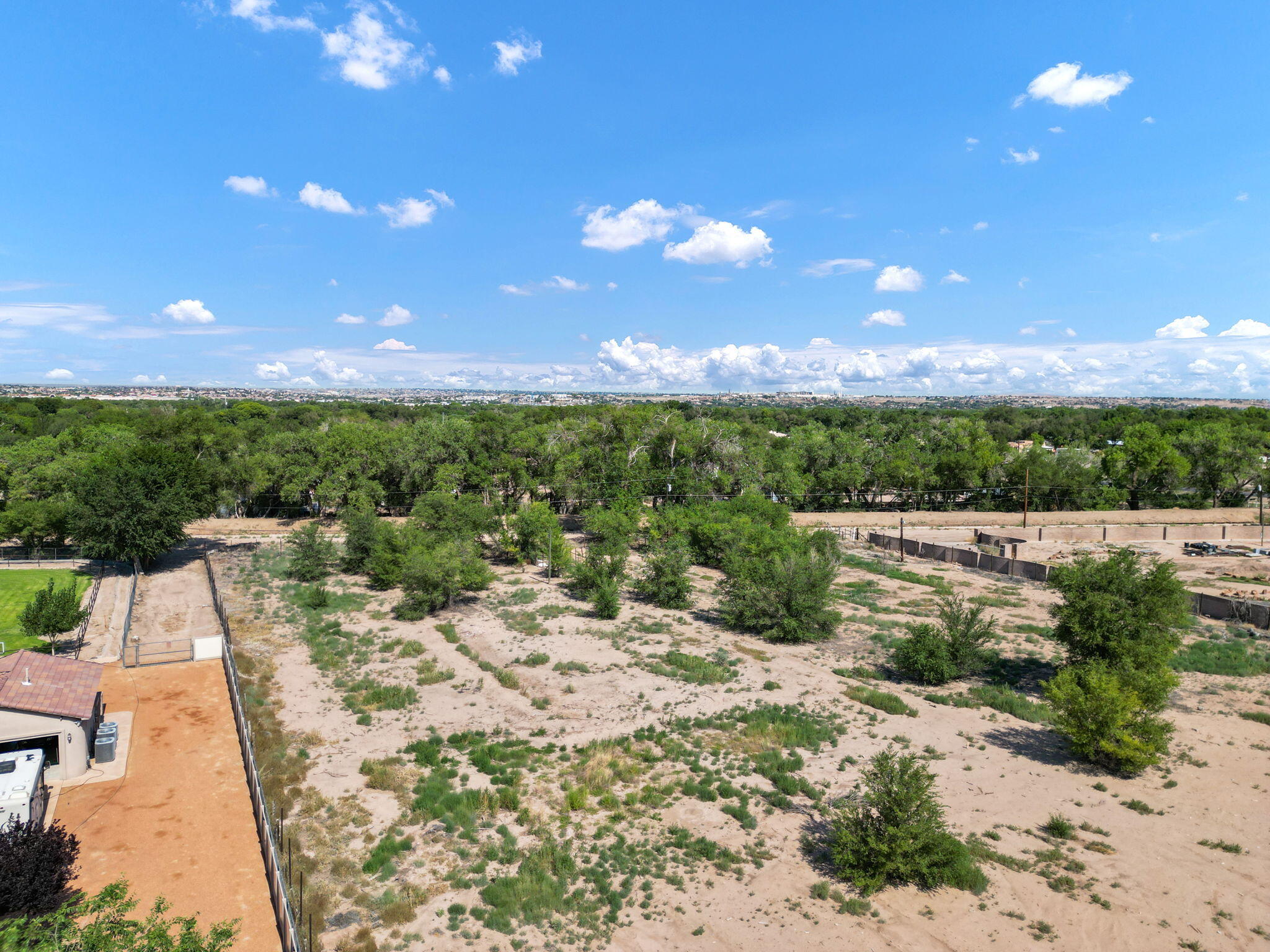 844 ALAMEDA Boulevard NW