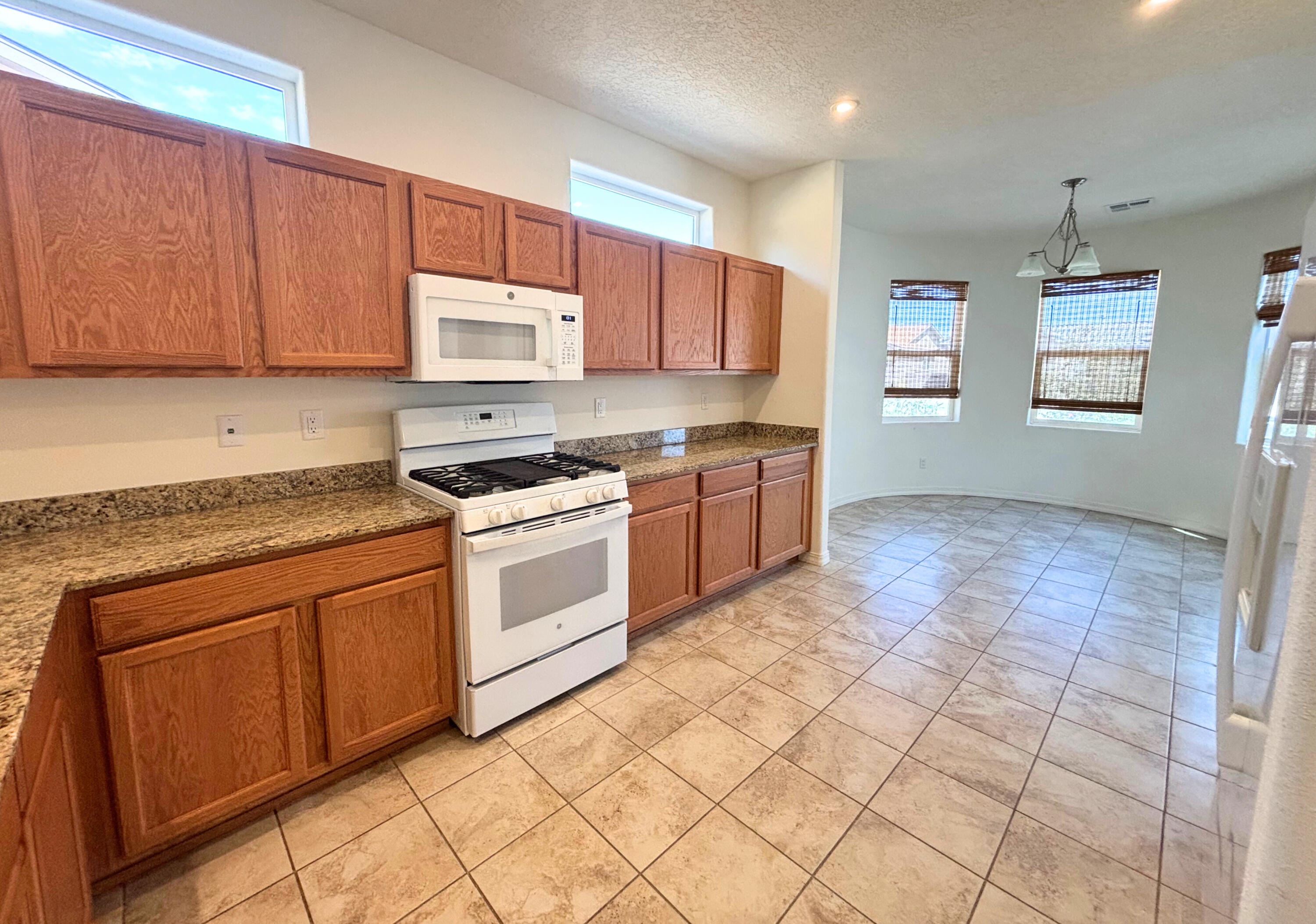 531 RIO CHAMA Circle SW