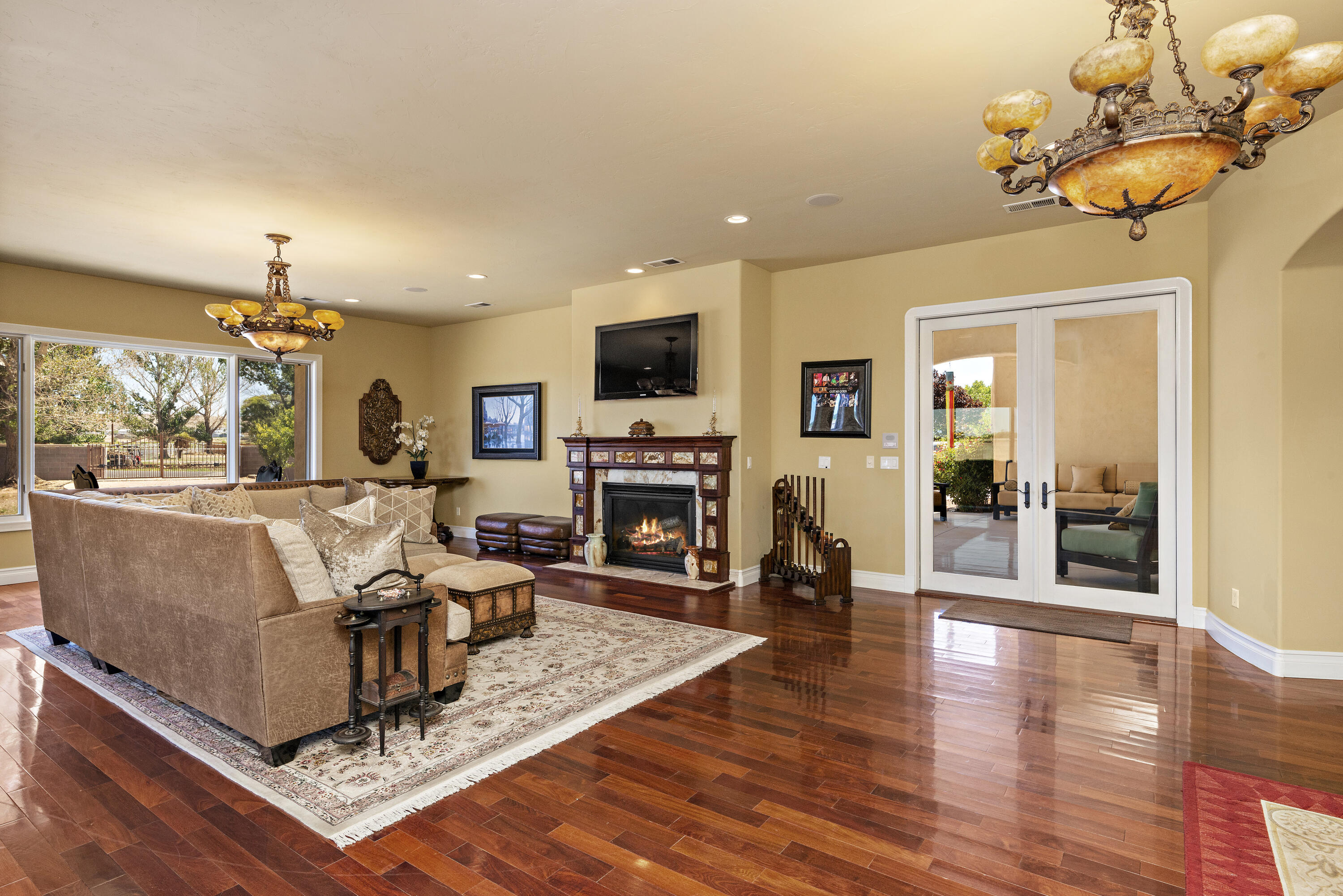 Photo 13 of 66 of 800 Salida Sandia SW house