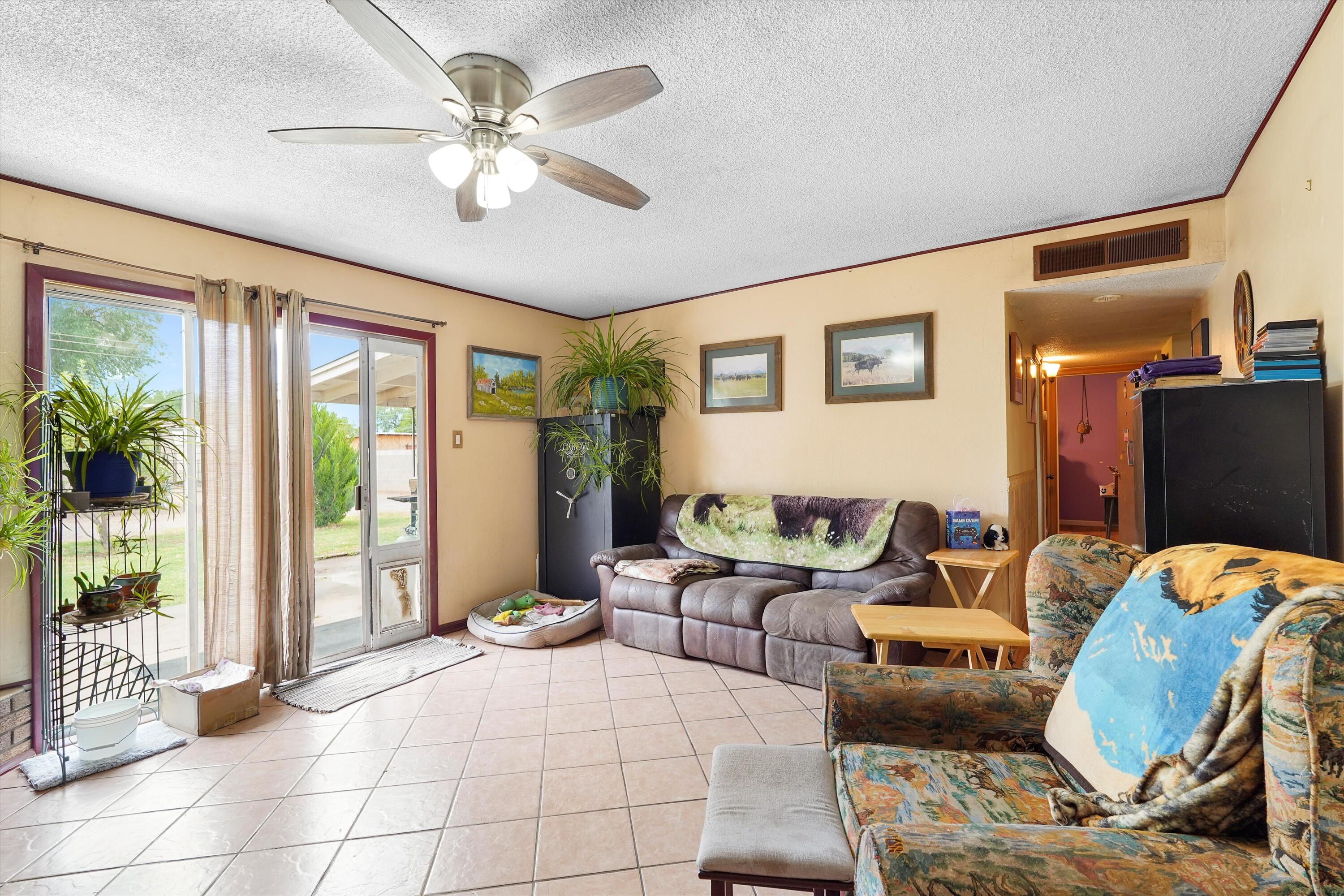 2836 La Fonda Drive, Albuquerque, New Mexico image 3