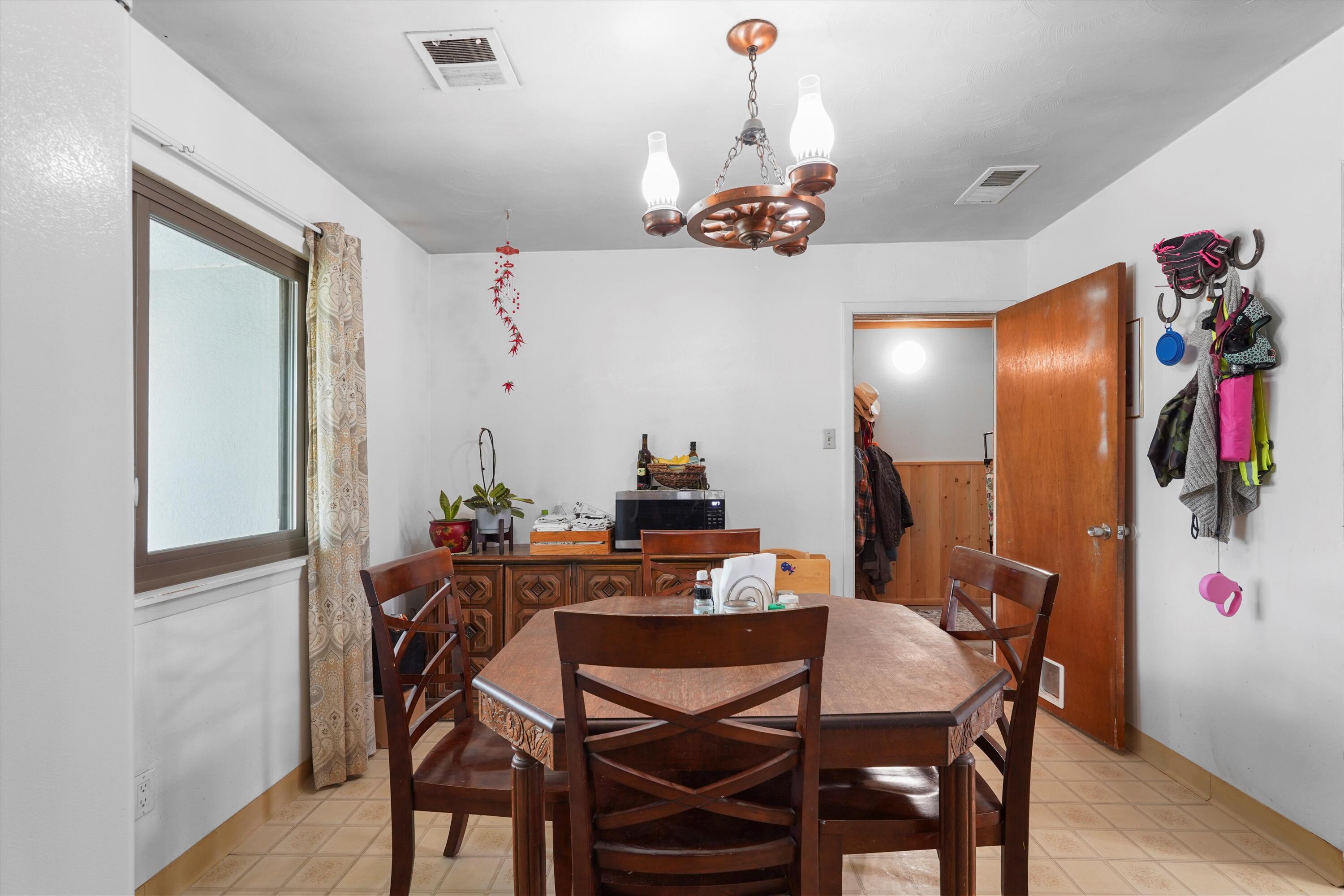 2836 La Fonda Drive, Albuquerque, New Mexico image 6