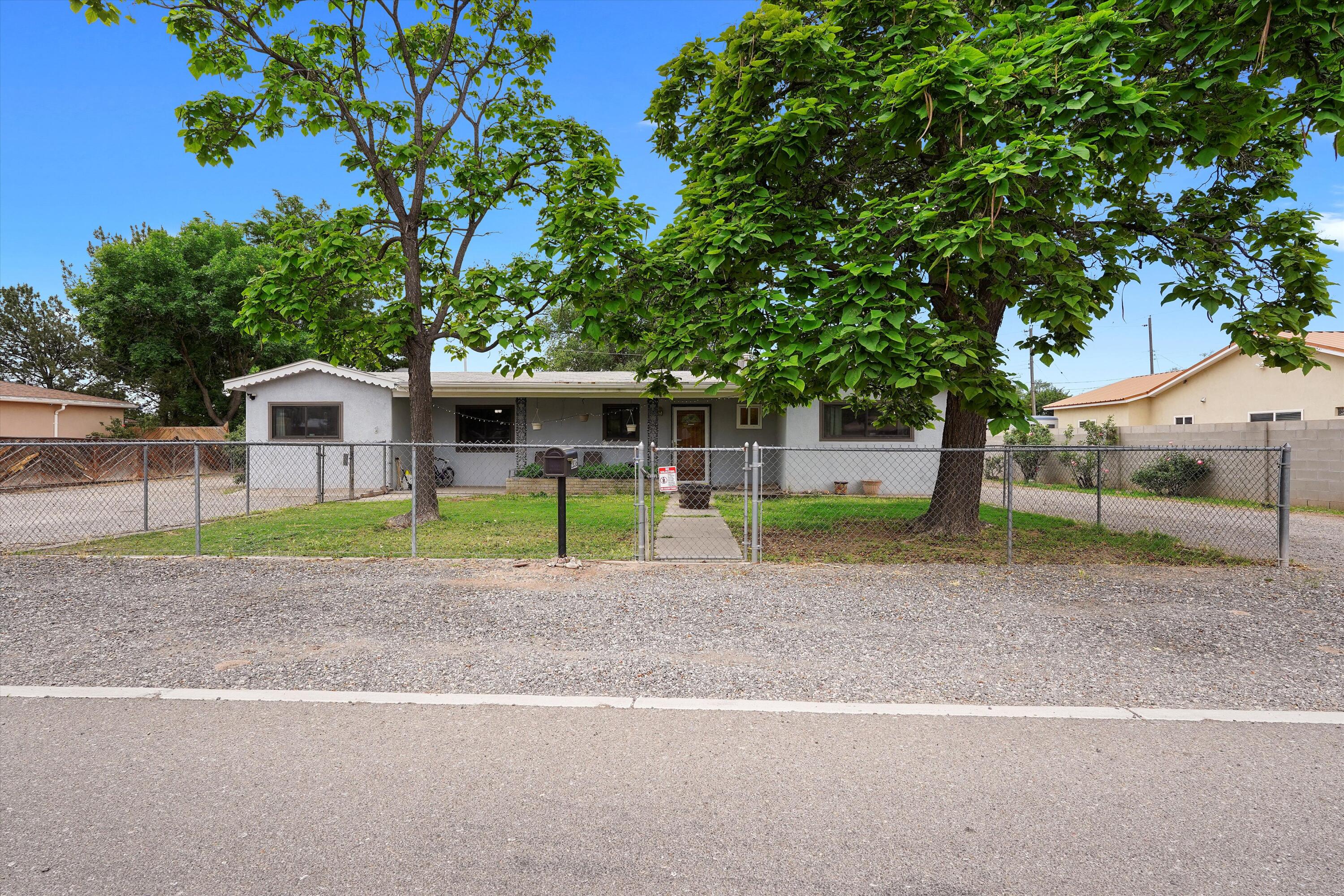2836 La Fonda Drive, Albuquerque, New Mexico image 1