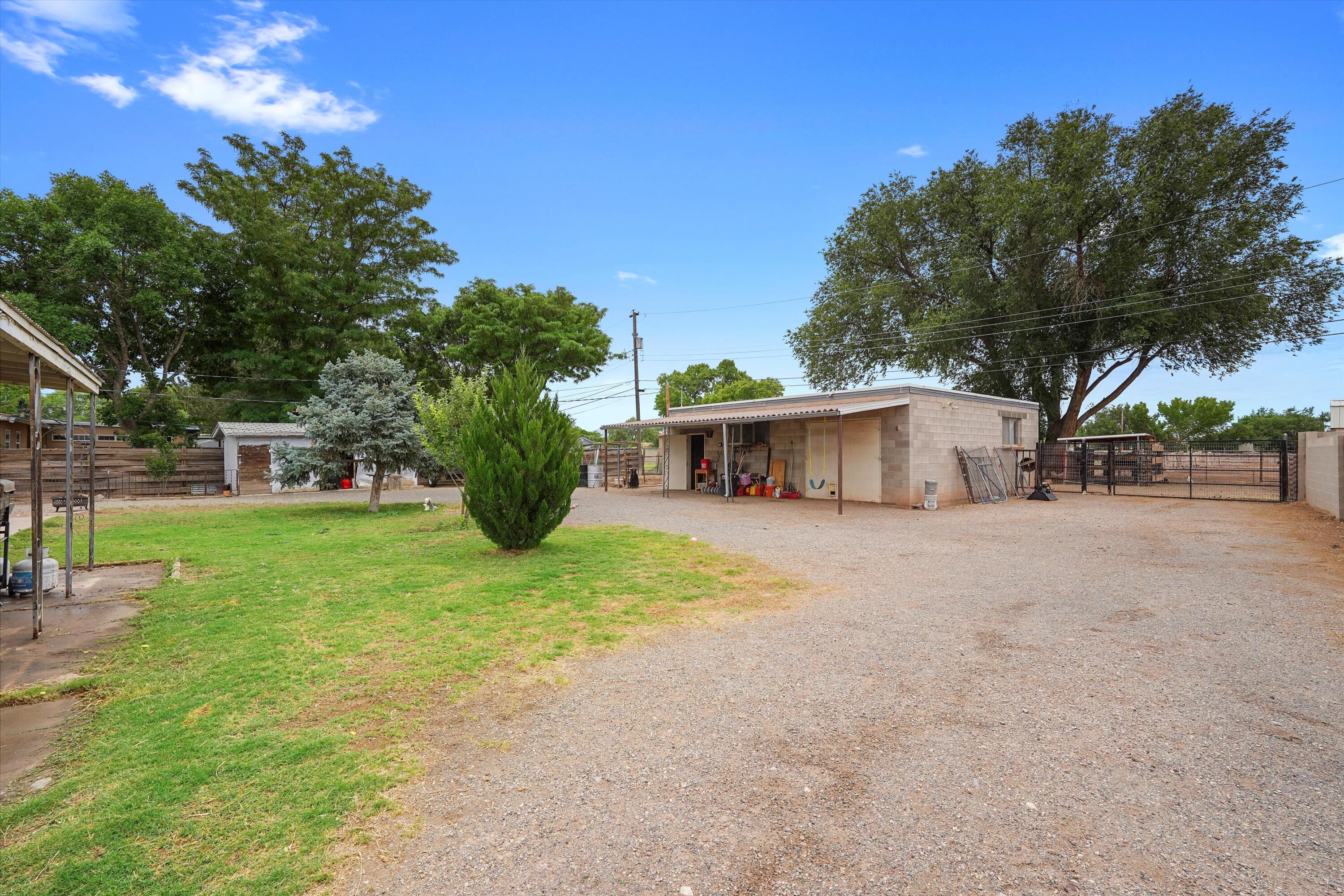 2836 La Fonda Drive, Albuquerque, New Mexico image 25