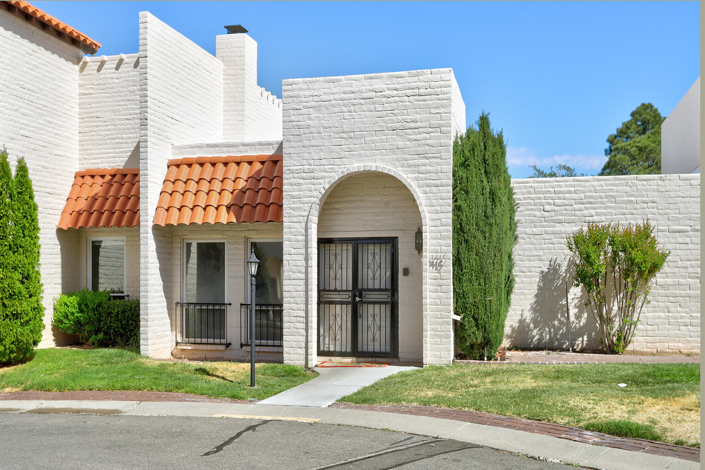 1415 Wagon Train Drive SE