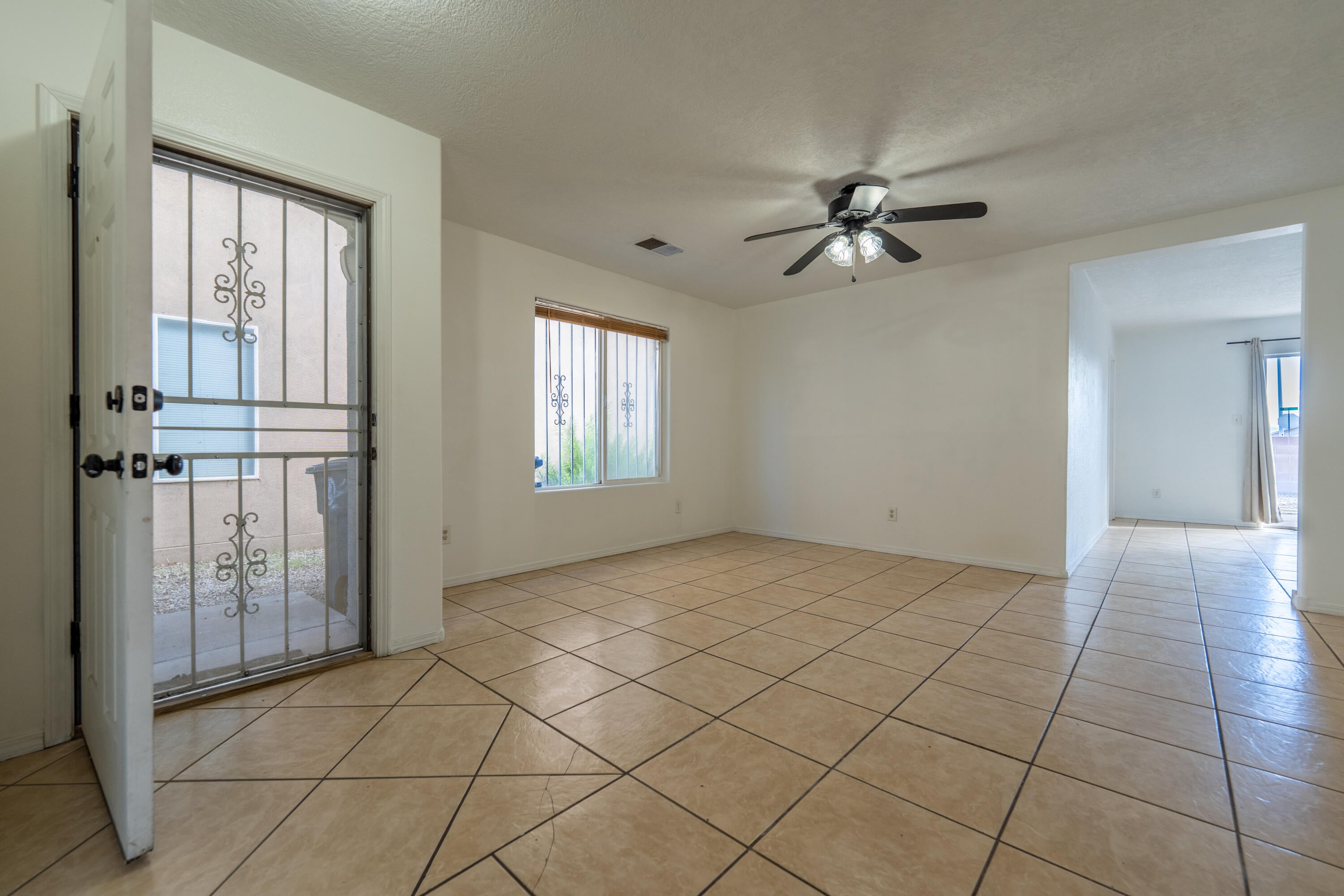 512 Desert Maize Drive SW